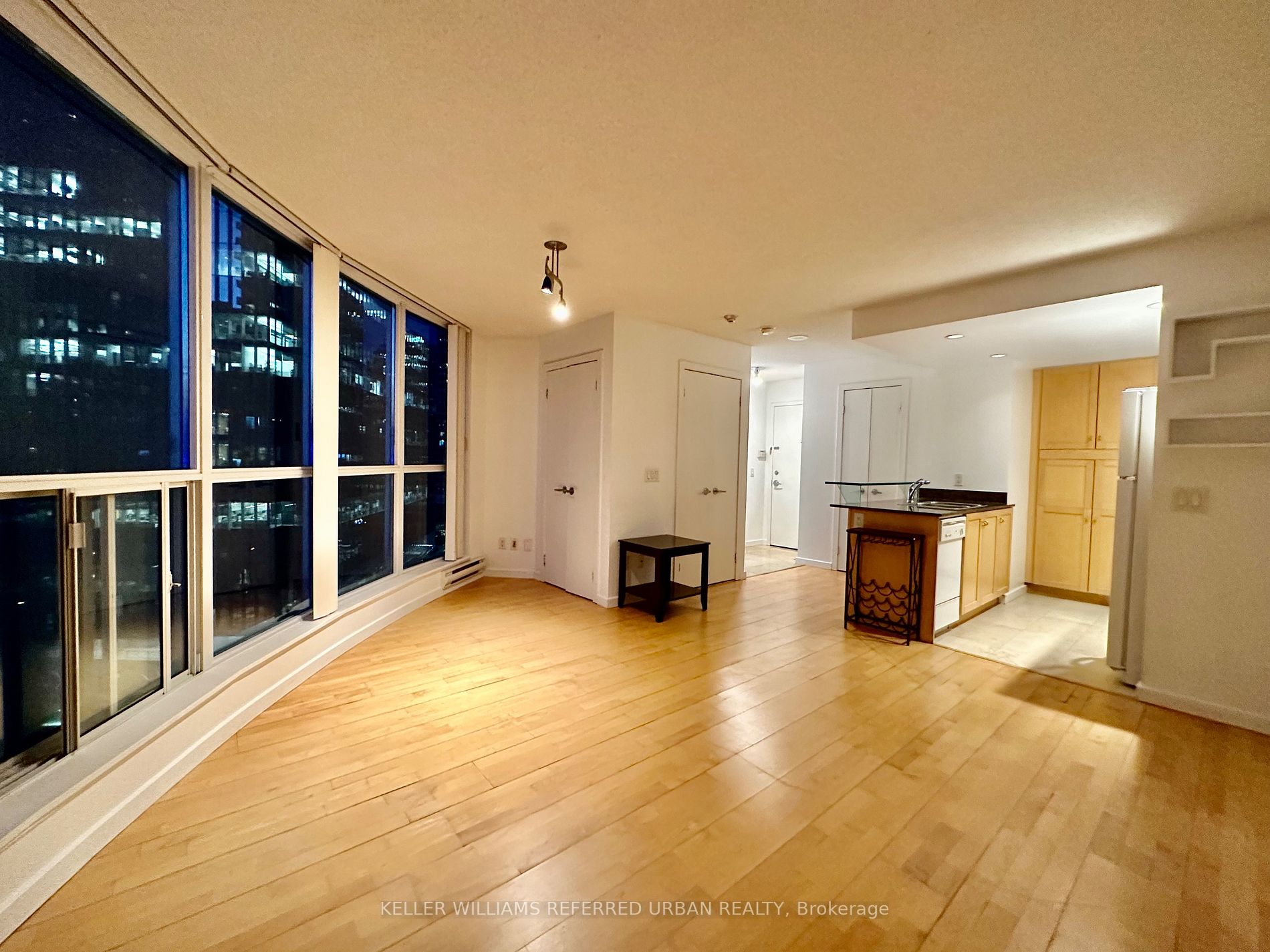 #1801 - 8 York St, Toronto