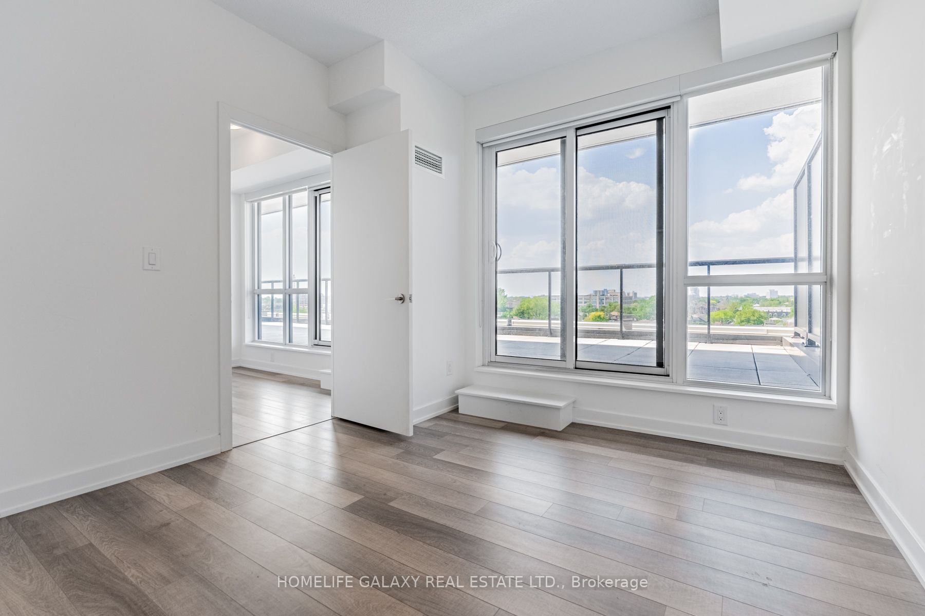 1603 Eglinton West Ave, #714