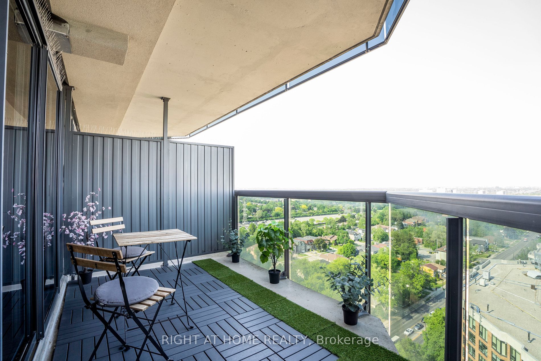 35 Finch Ave E, #Ph 207