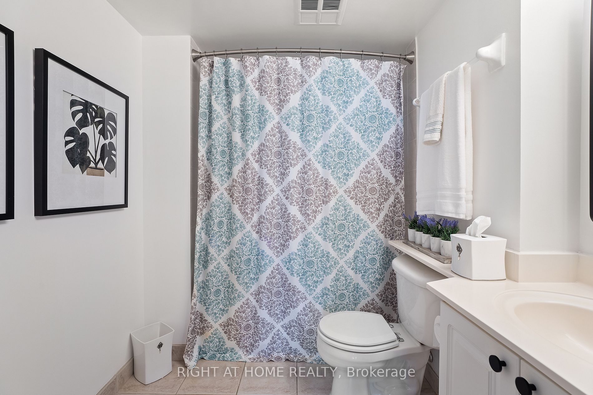 35 Finch Ave E, #Ph 207