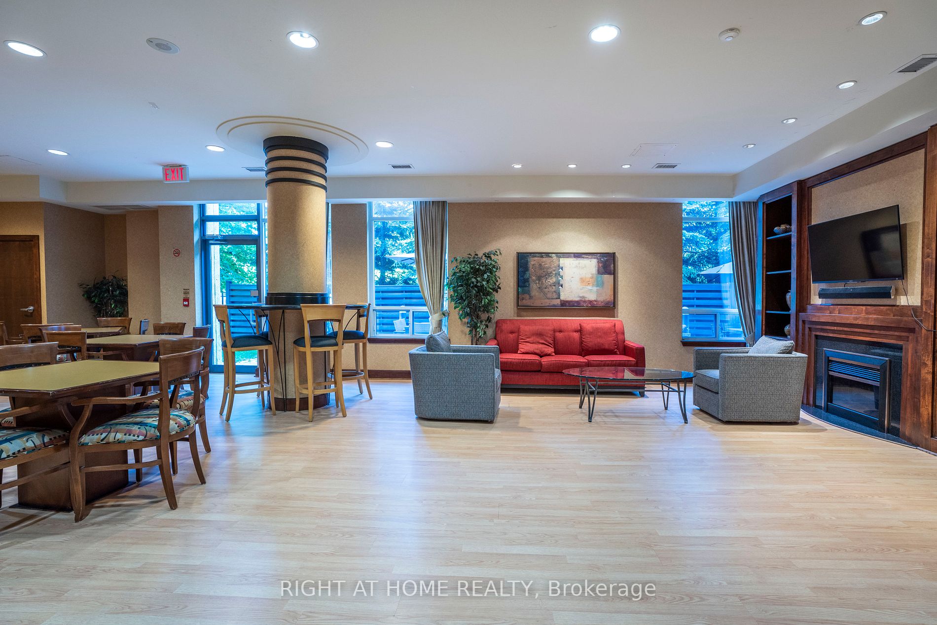 35 Finch Ave E, #Ph 207