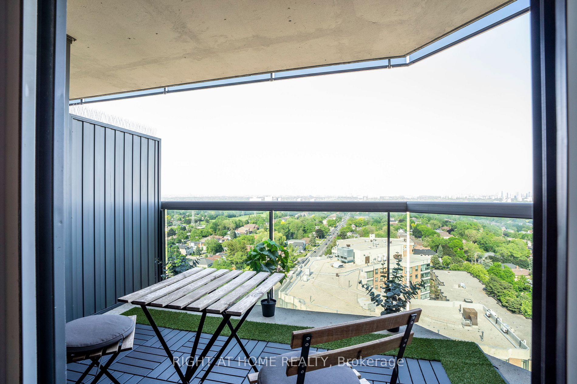 35 Finch Ave E, #Ph 207