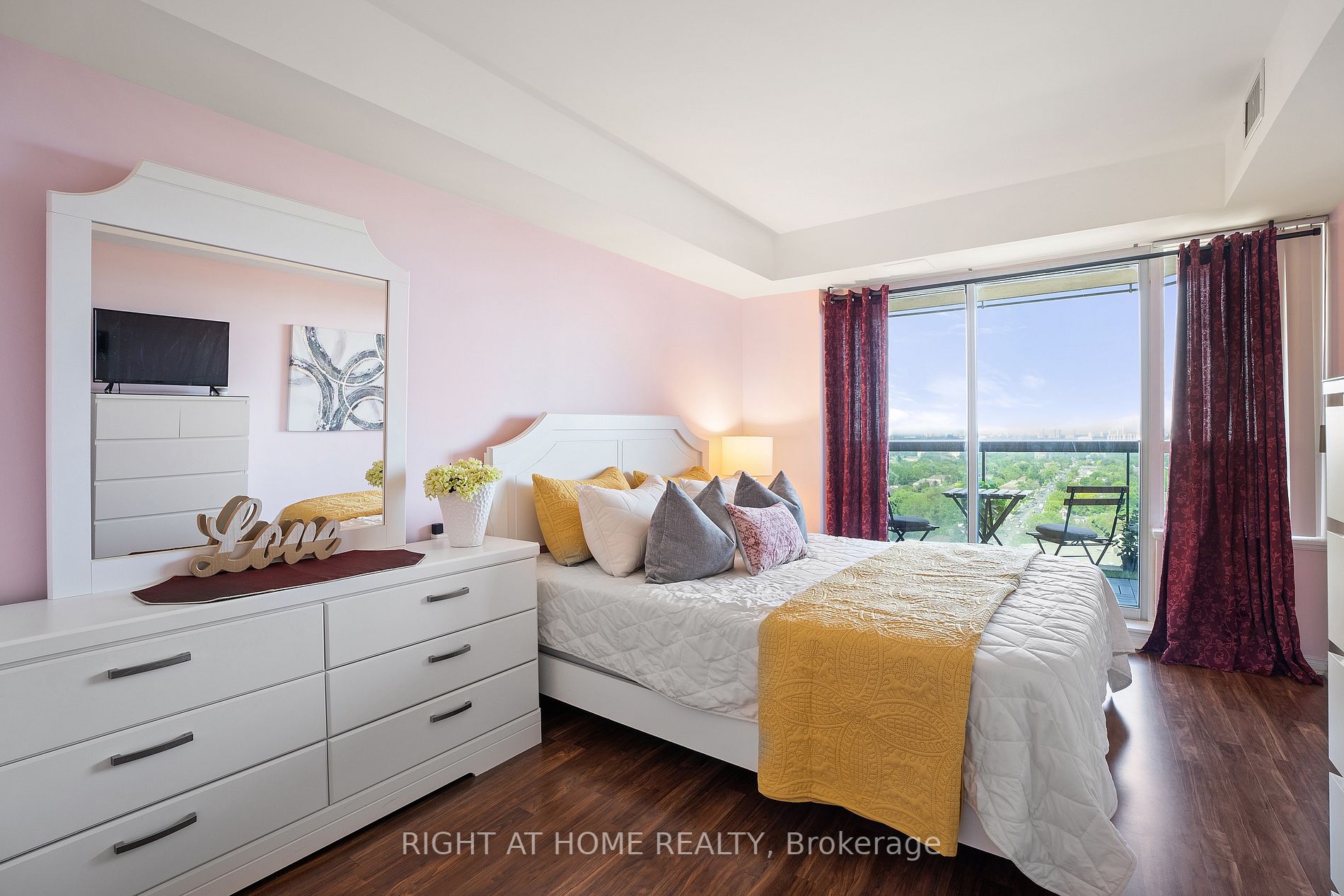 35 Finch Ave E, #Ph 207