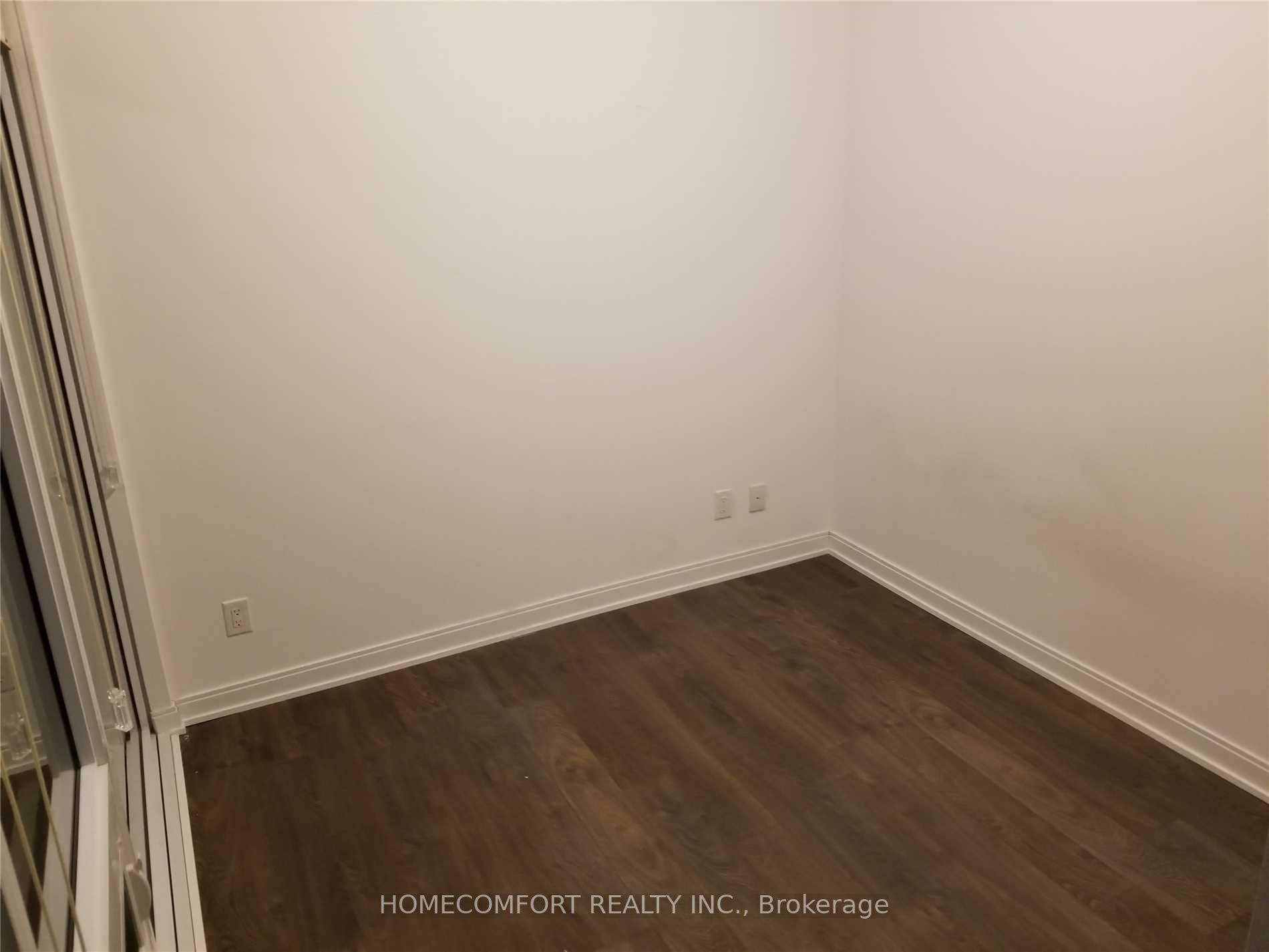 42 Charles St E, #809