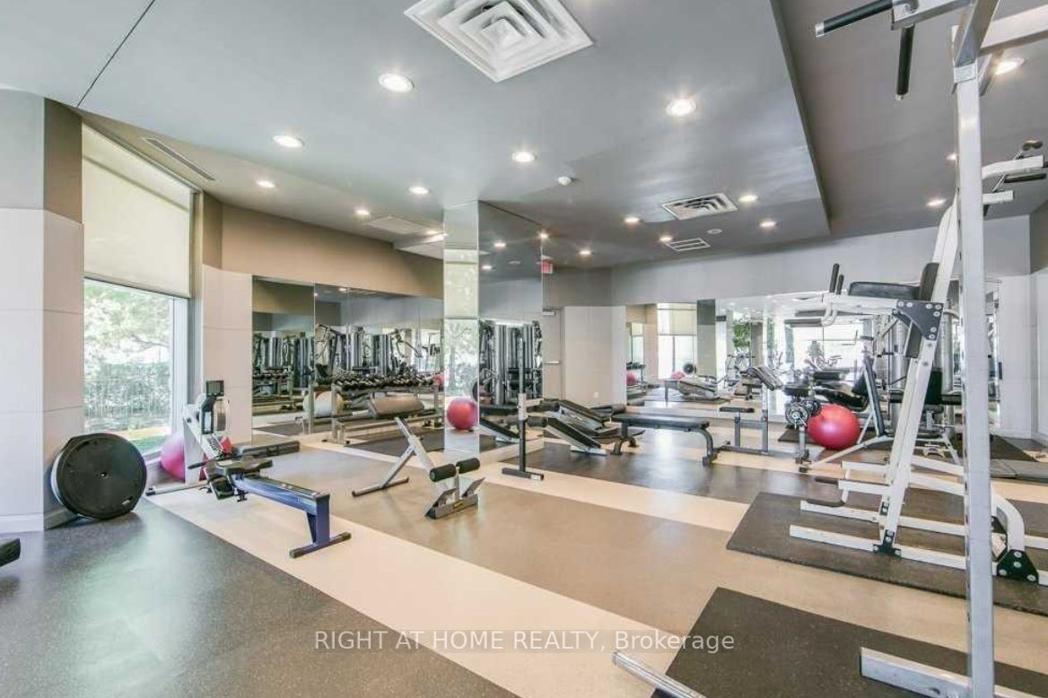 230 Queens Quay W #222