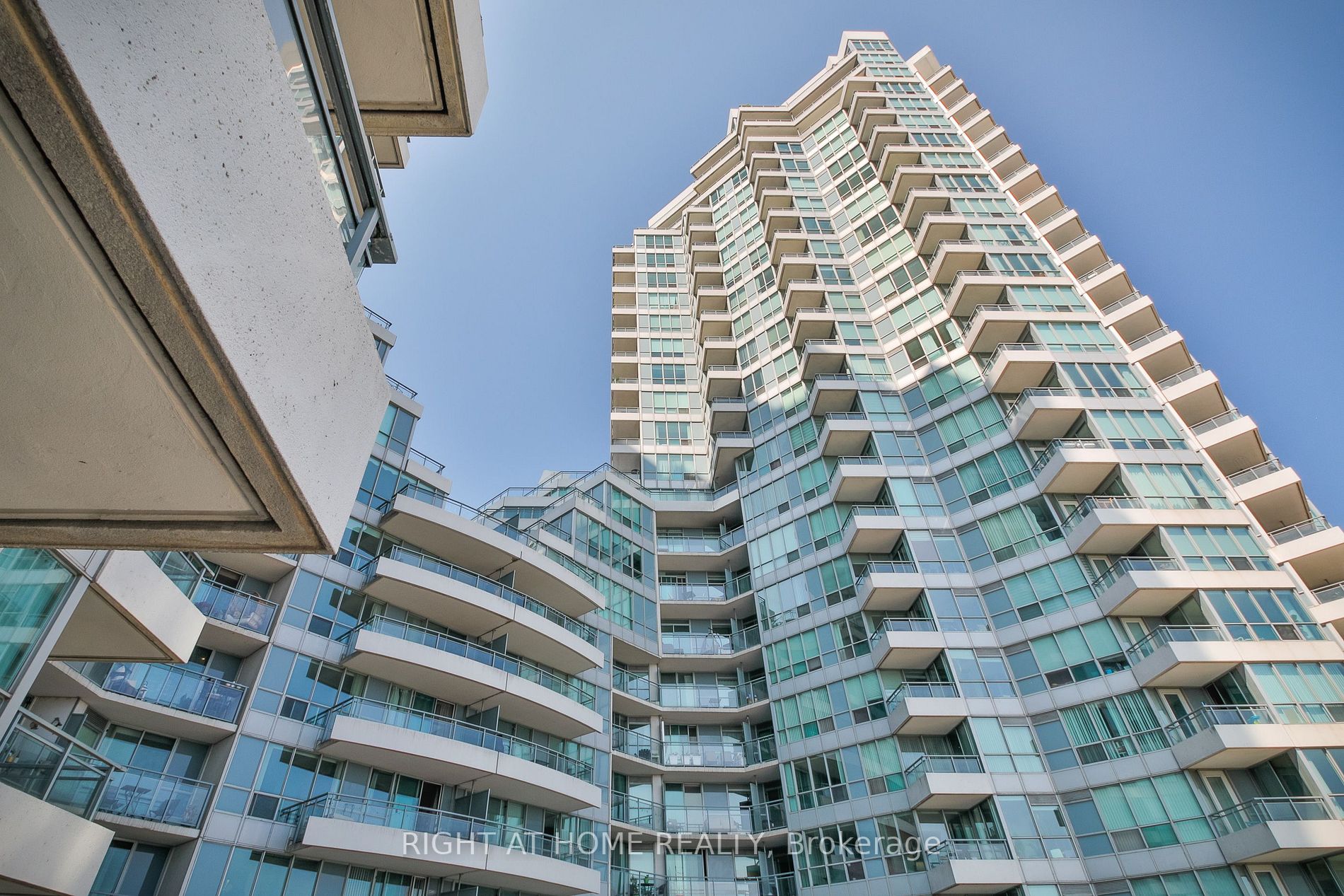 230 Queens Quay W #222
