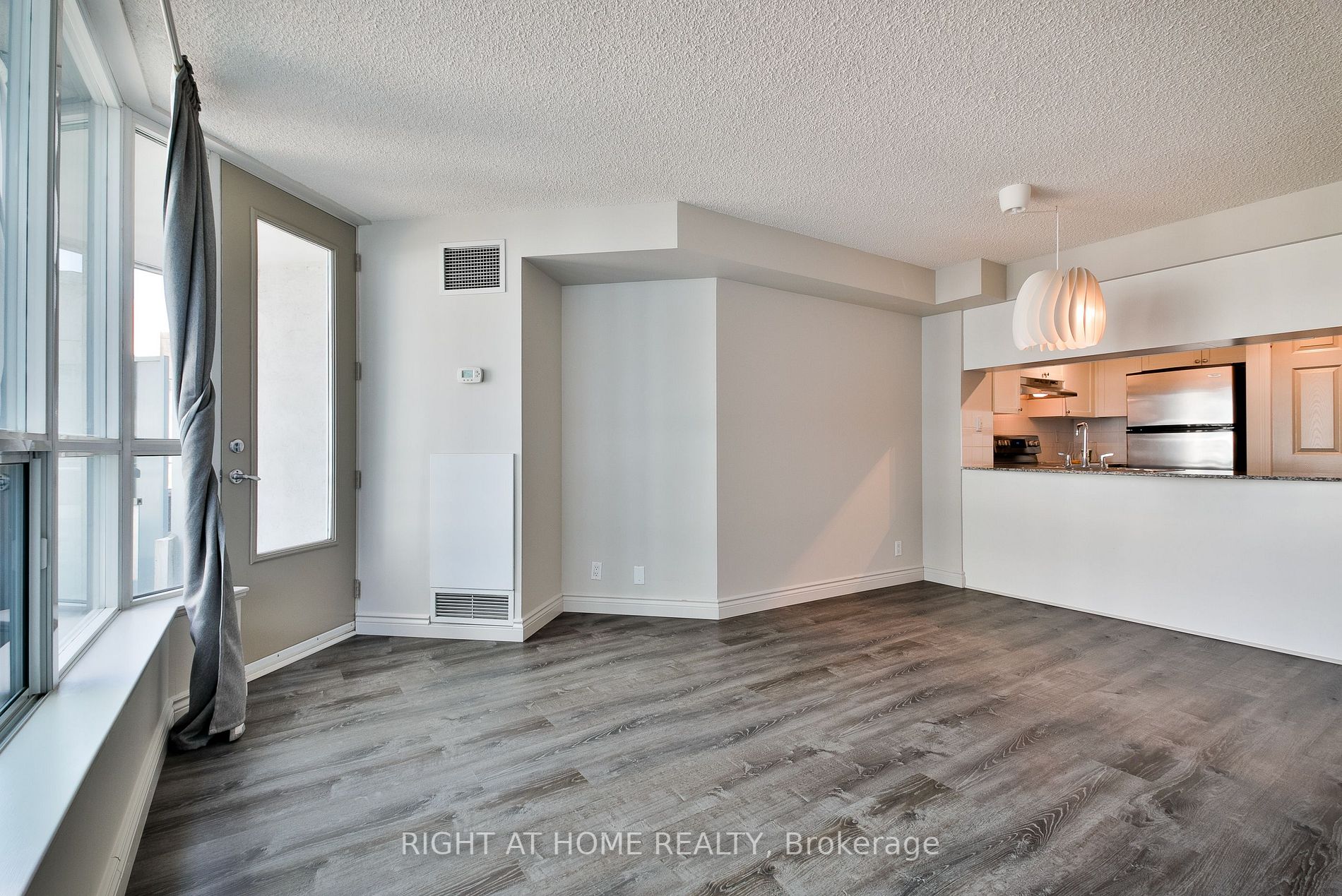 230 Queens Quay W #222