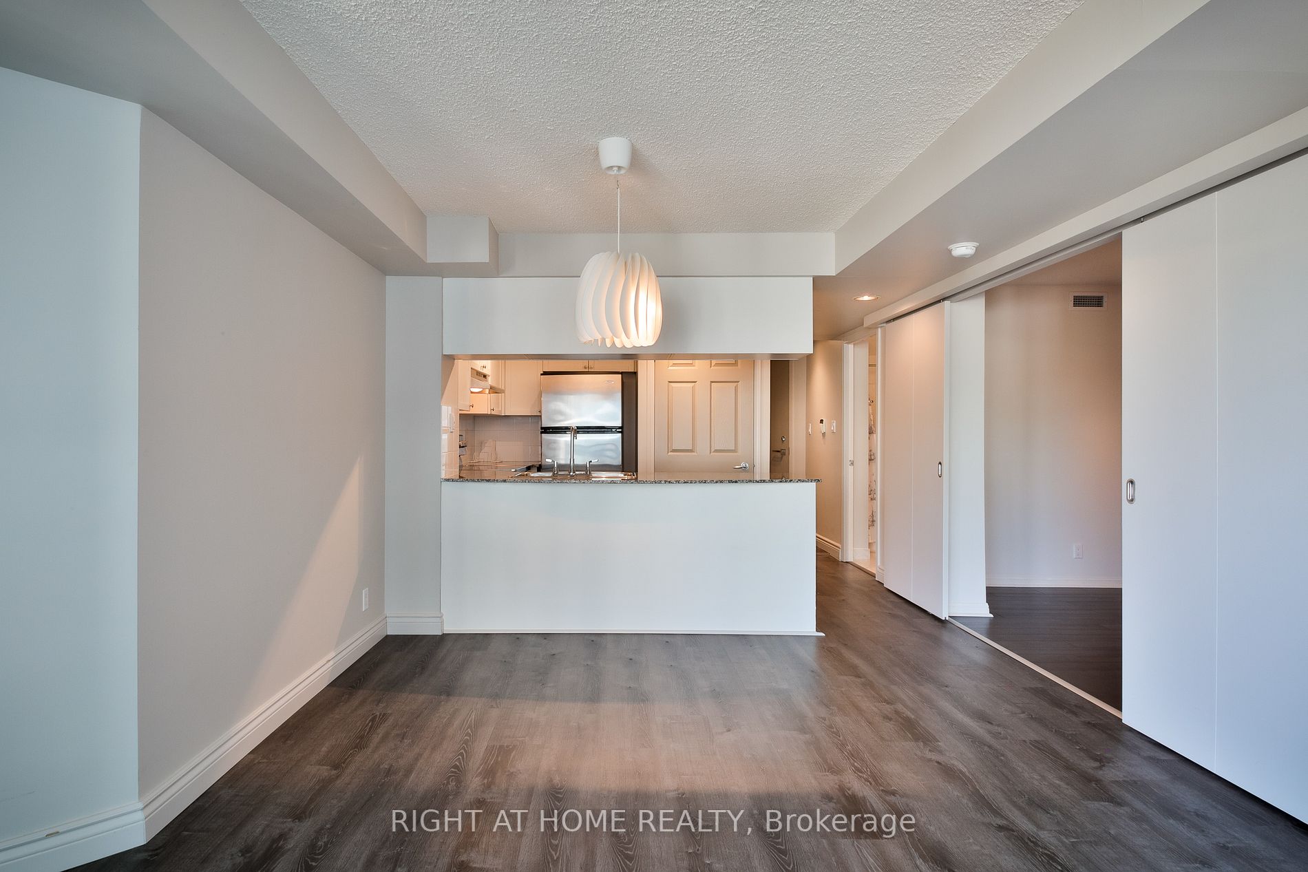 230 Queens Quay W #222