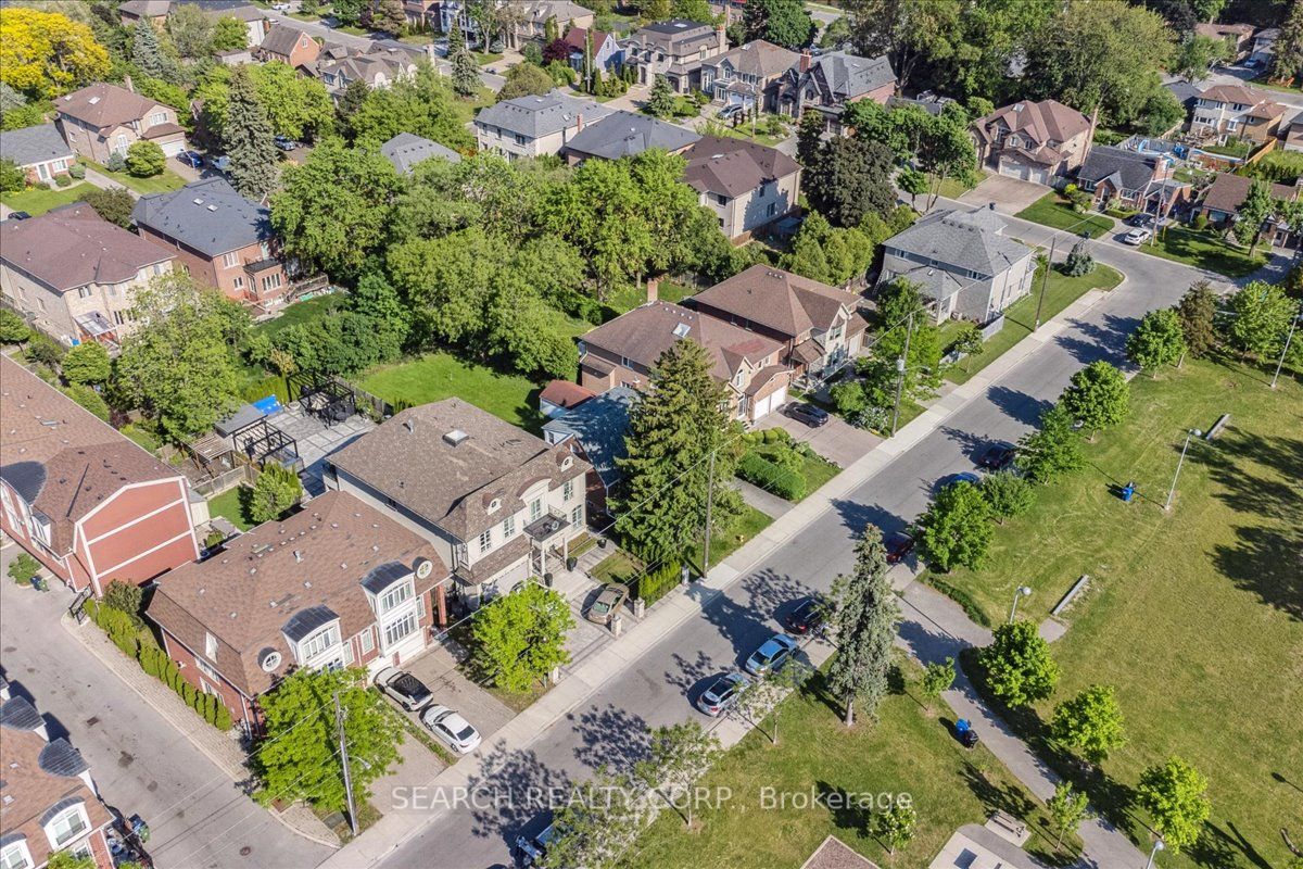 108 Lorraine Dr