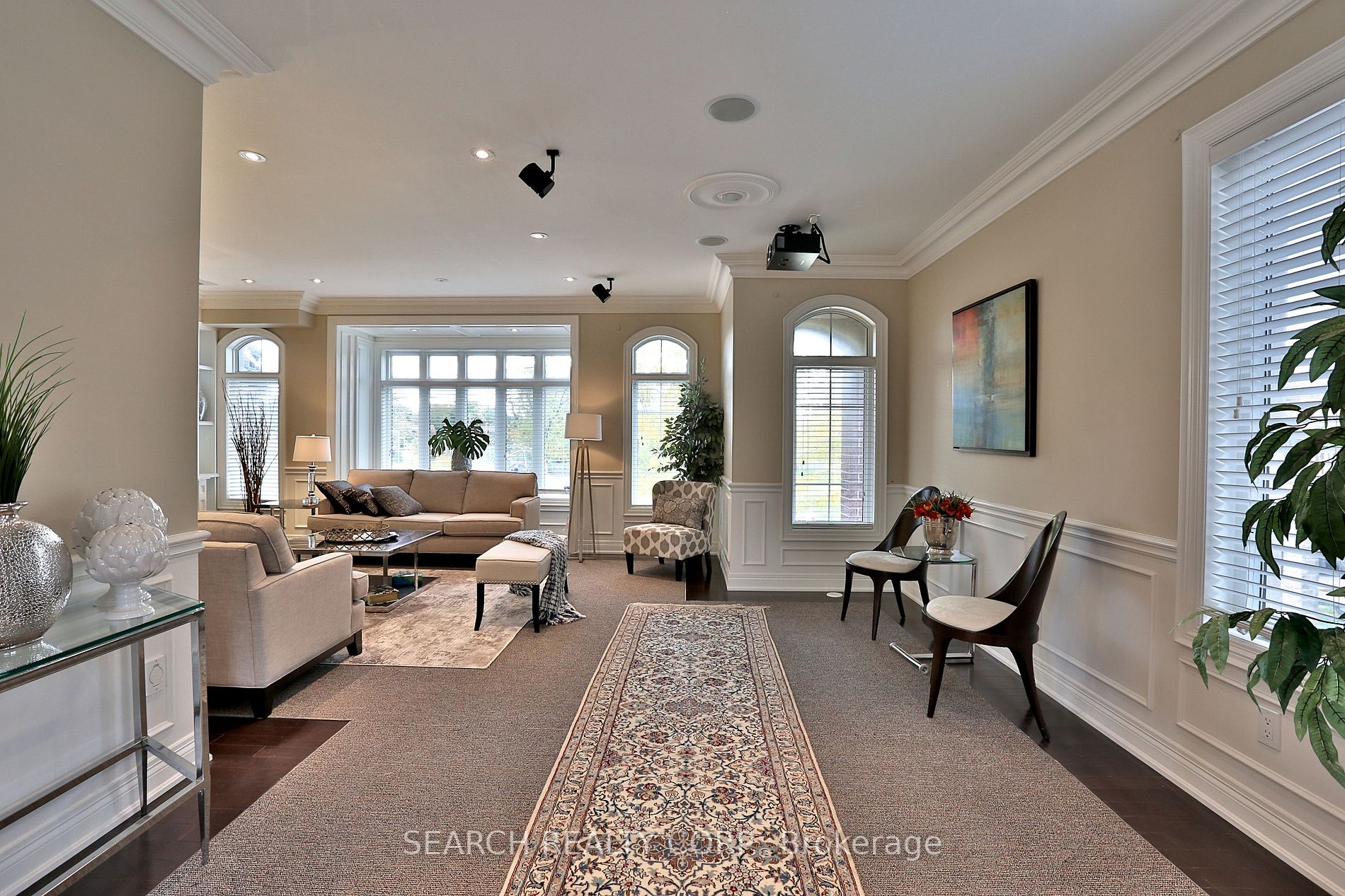 108 Lorraine Dr