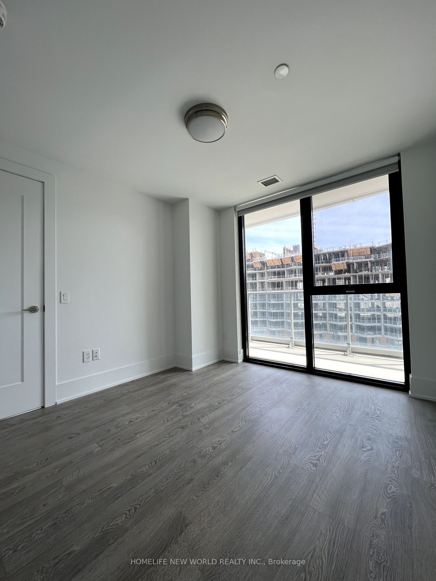 118 Merchants' Wharf, #622