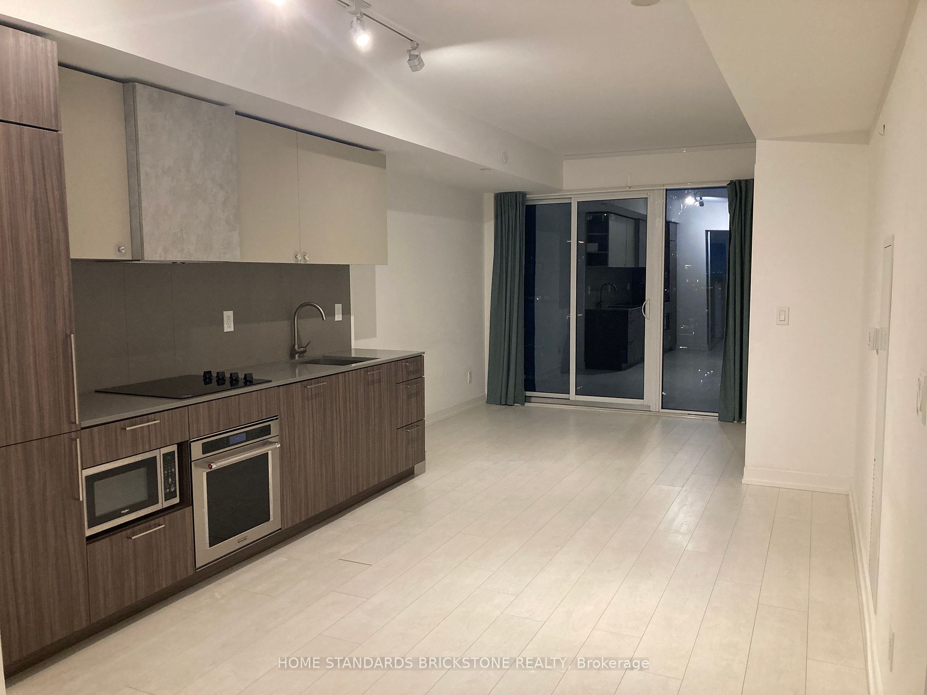 19 Western Battery Rd, #1609