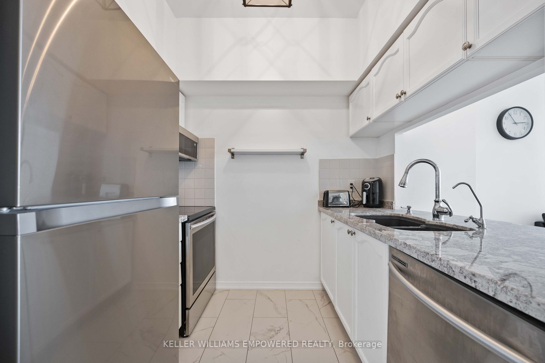 8 Hillcrest Ave, #502