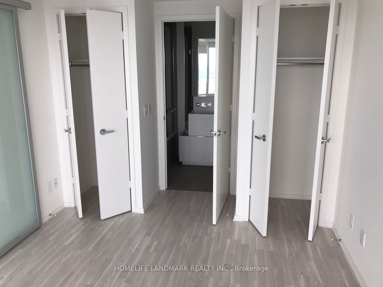 1 Bloor St E, #5307