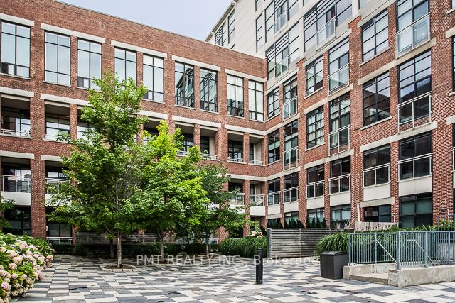 43 Hanna Ave, #334