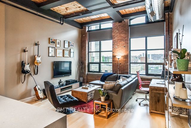 43 Hanna Ave, #334
