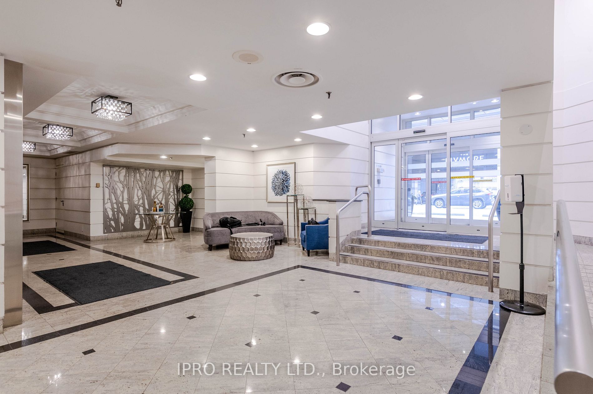 44 Gerrard St W, #1808