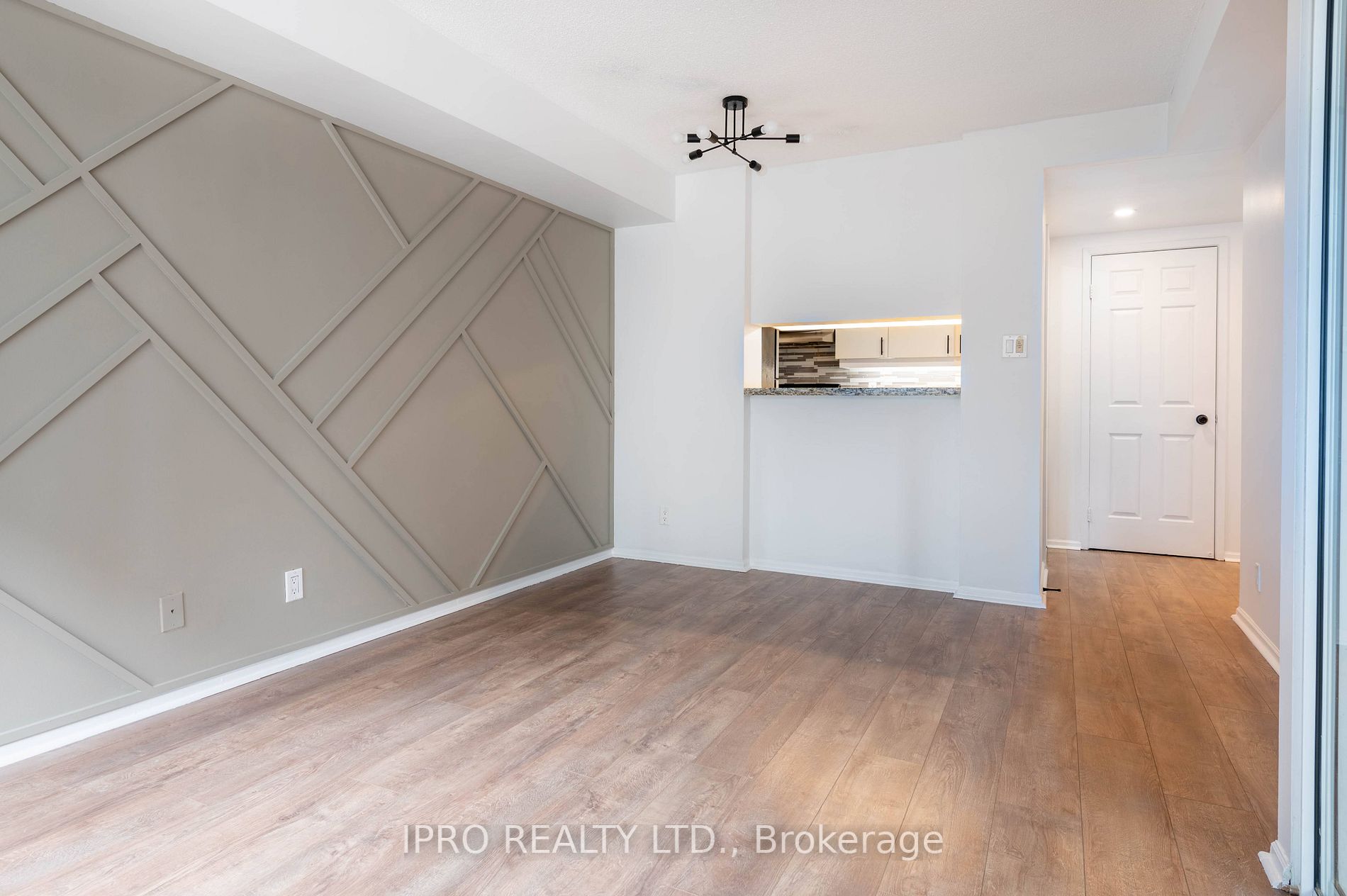44 Gerrard St W, #1808