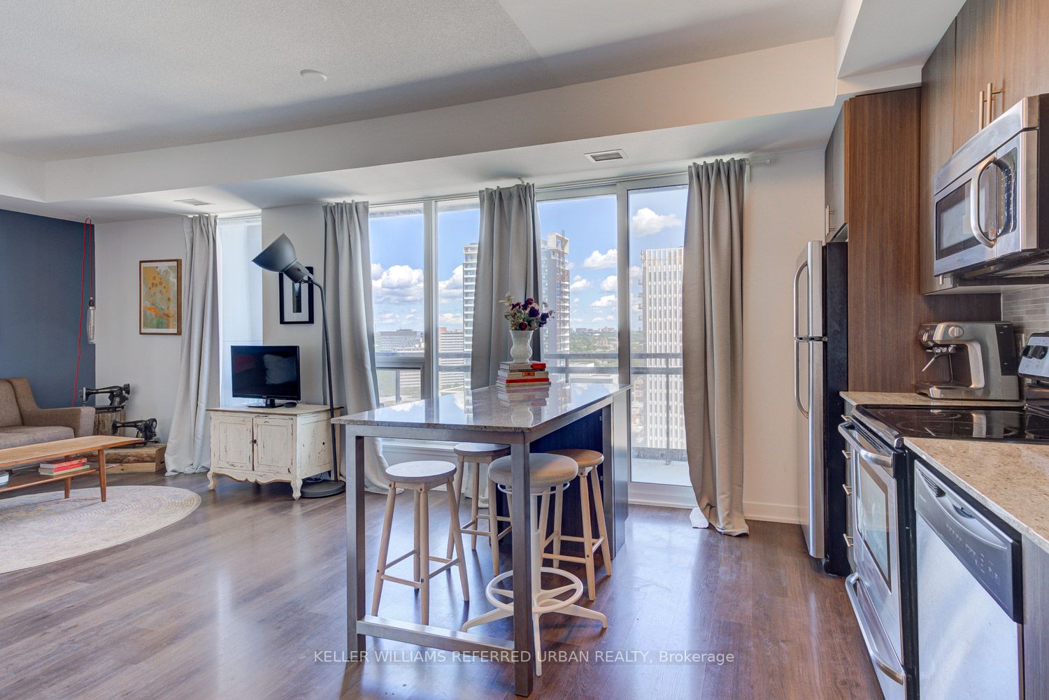 225 Sackville Street #1901