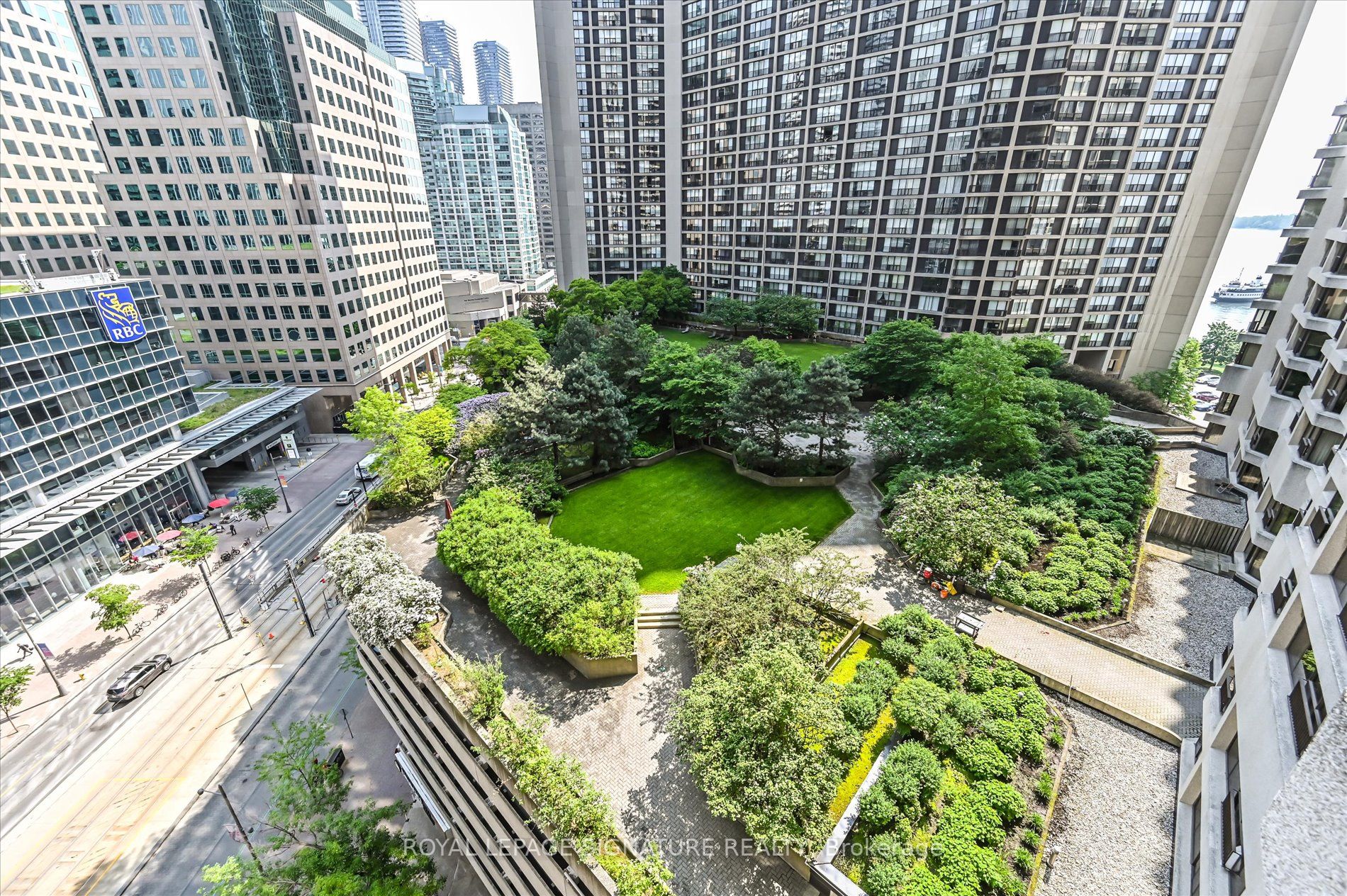 55 Harbour Sq, #1315