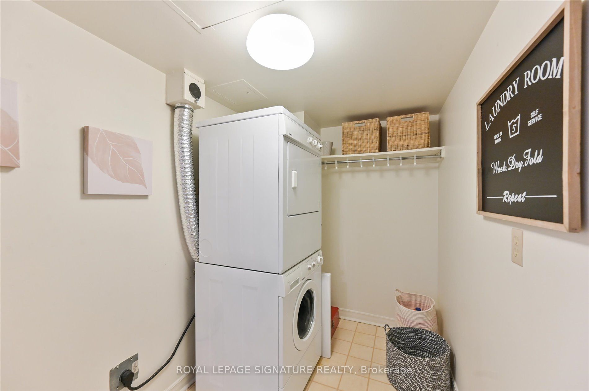 55 Harbour Sq, #1315
