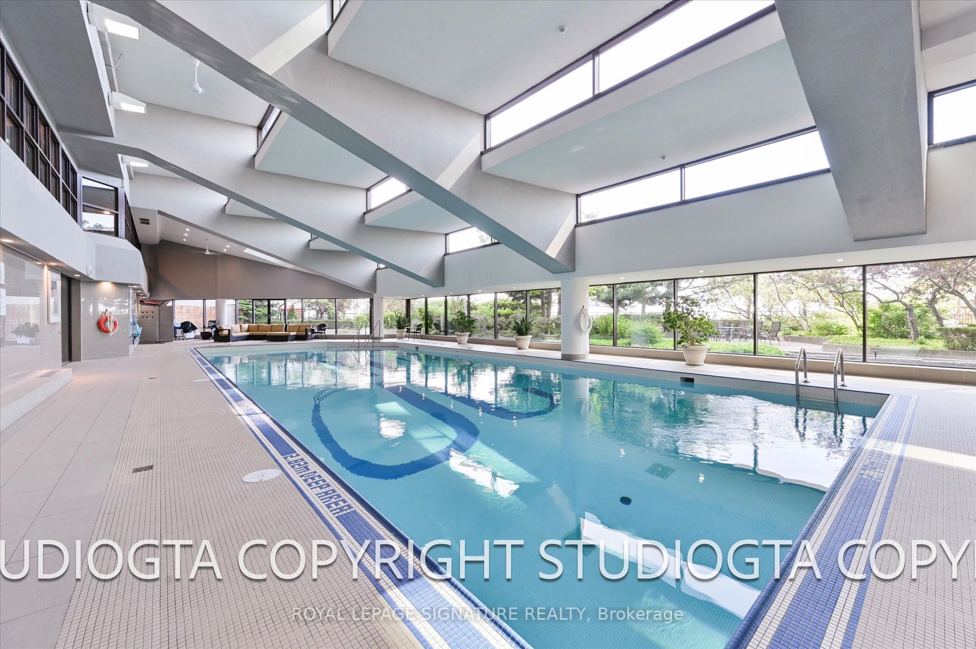 55 Harbour Sq, #1315