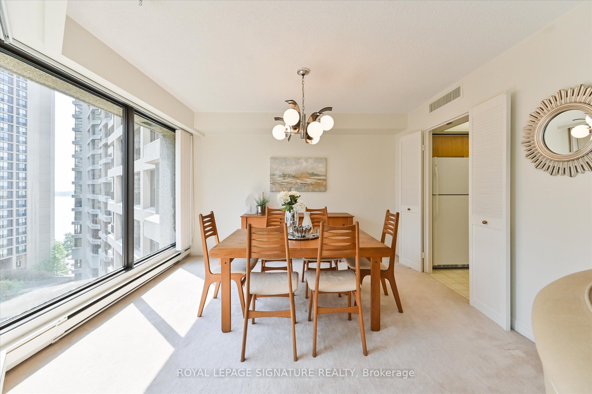 55 Harbour Sq, #1315