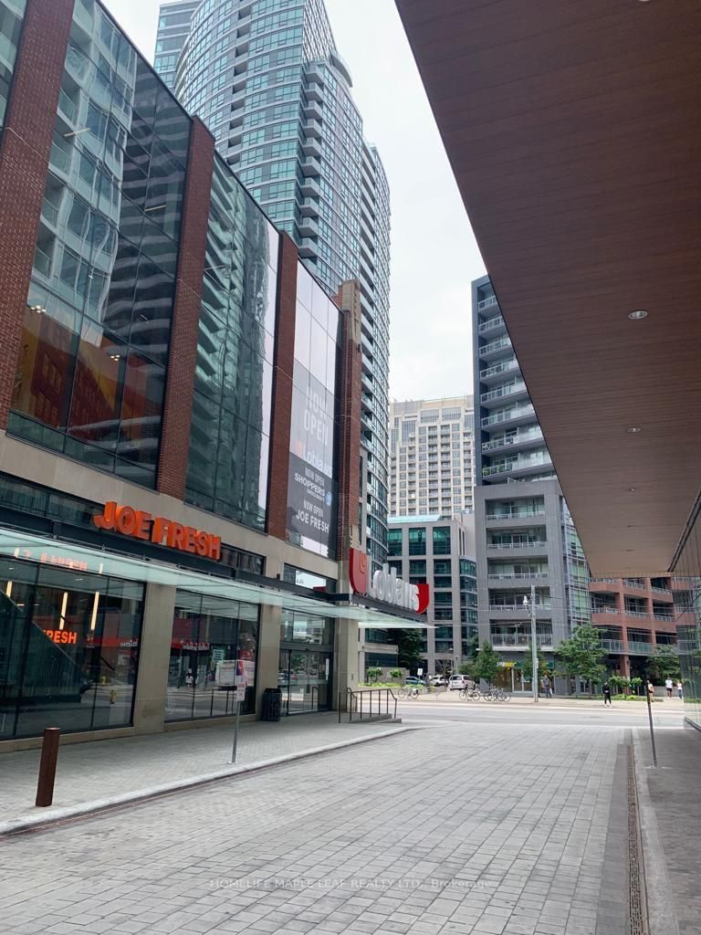 17 Bathurst St, #3907