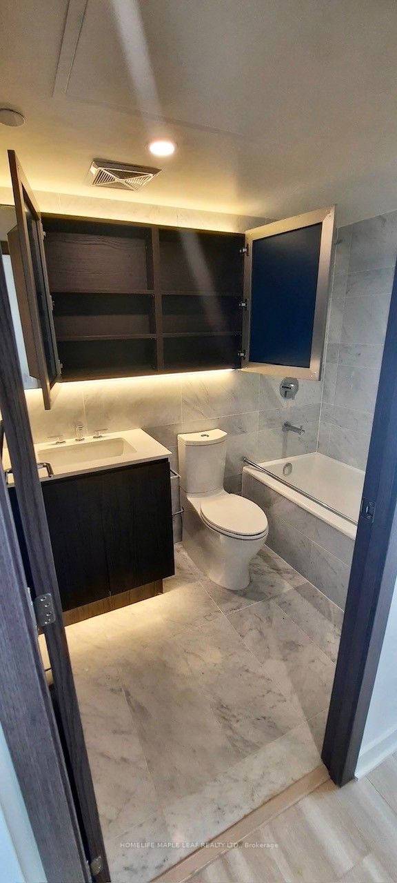 17 Bathurst St, #3907