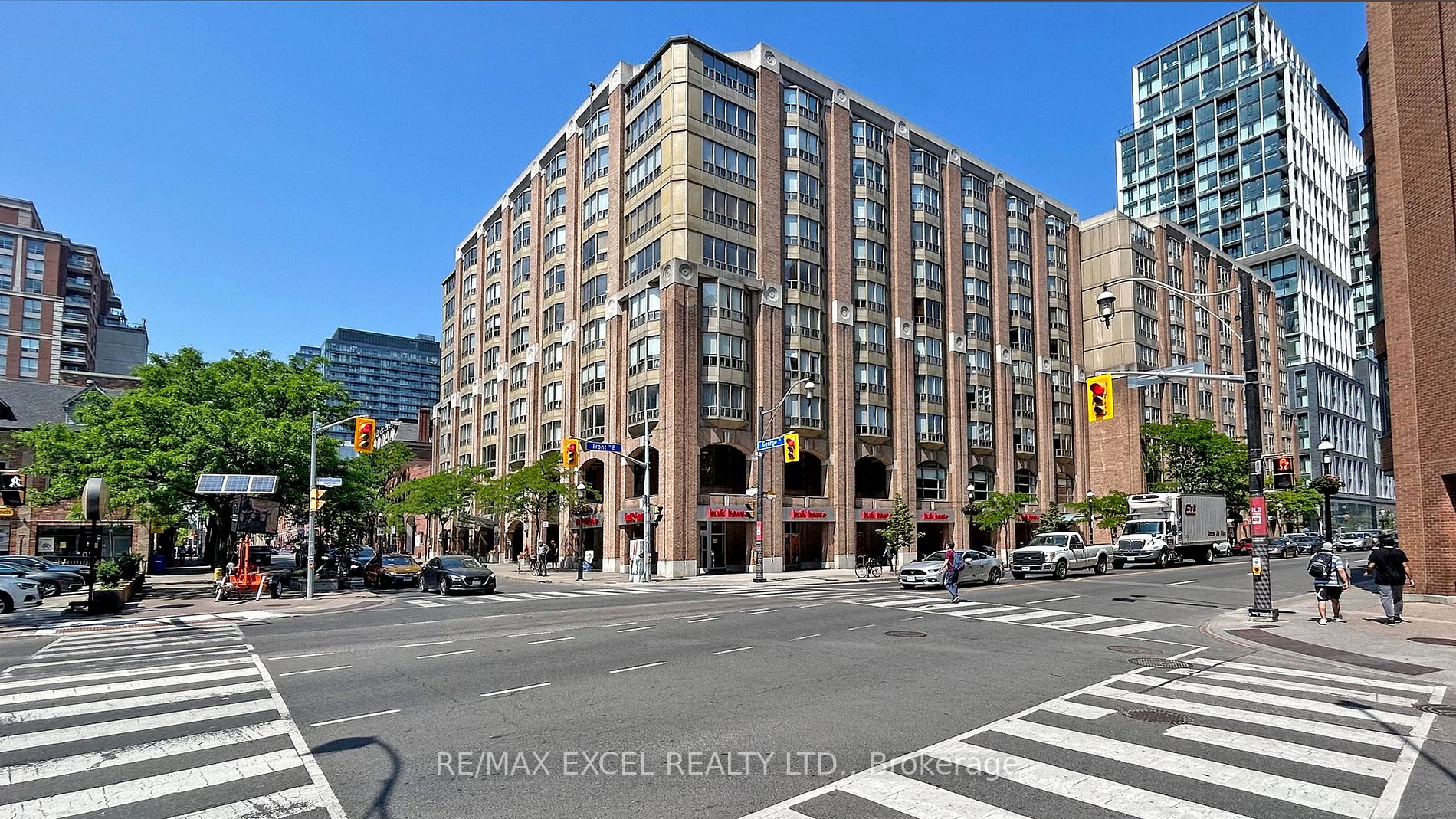 25 George St, #Ph4