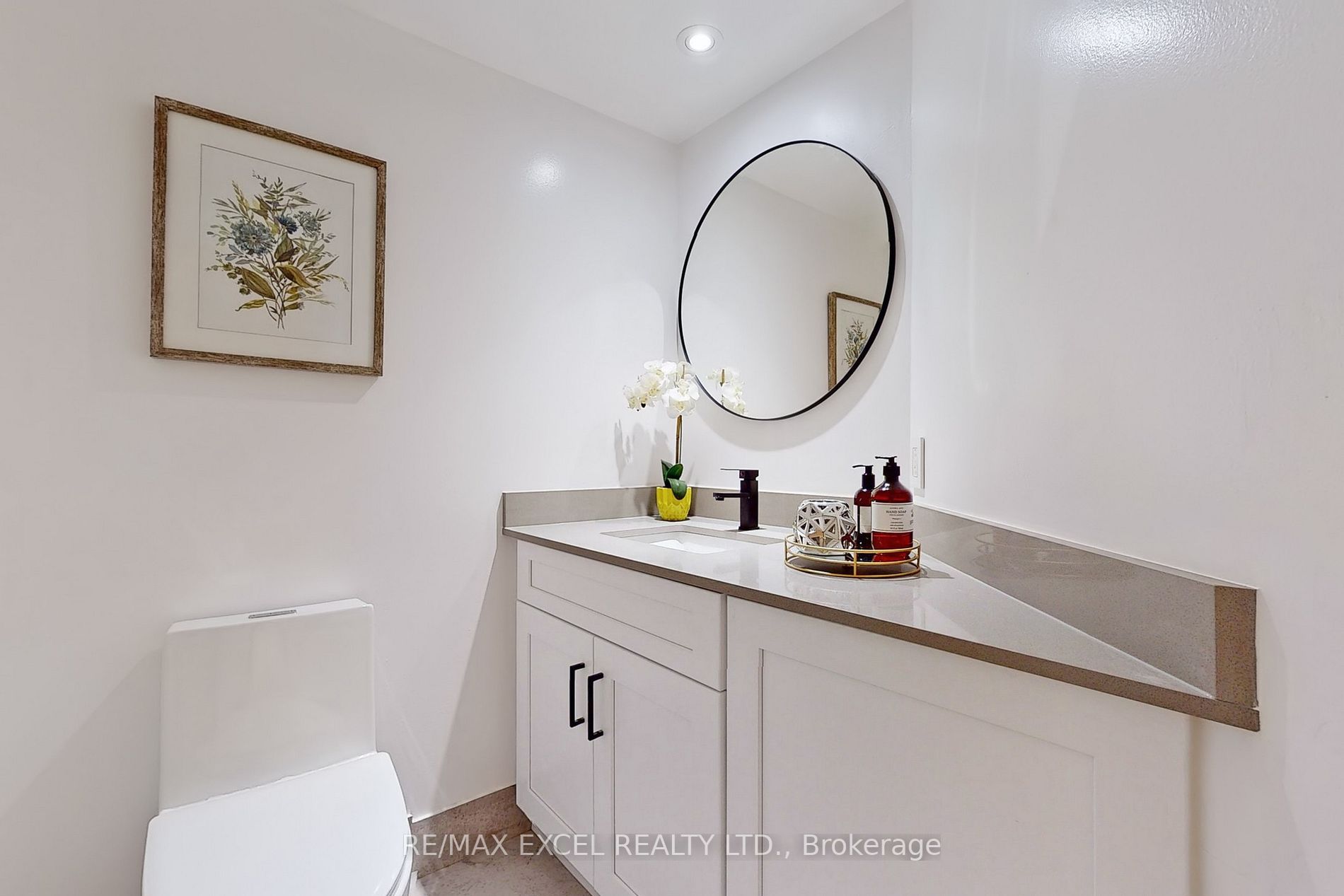 25 George St, #Ph4