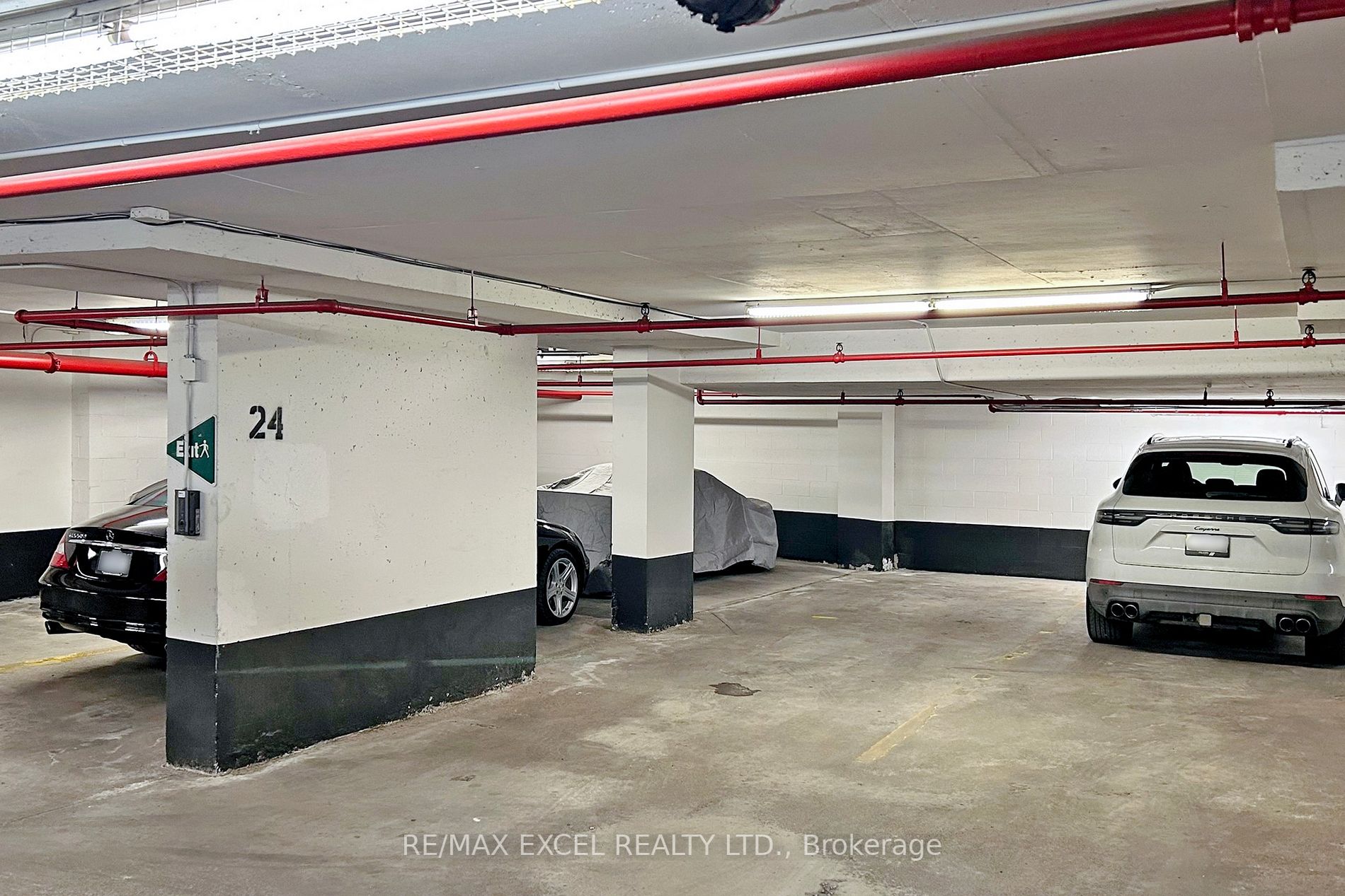 25 George St, #Ph4