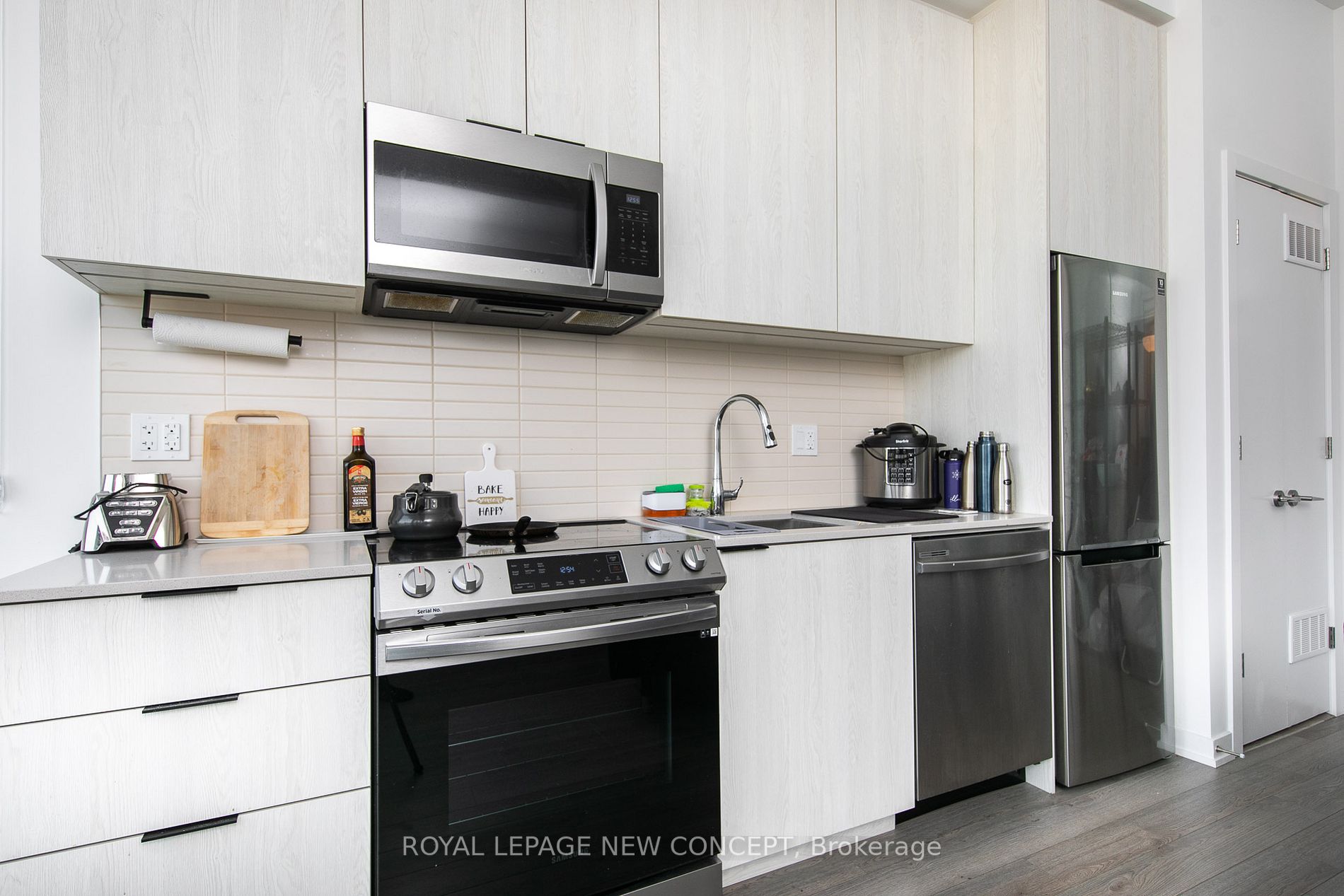 50 Power St, #423