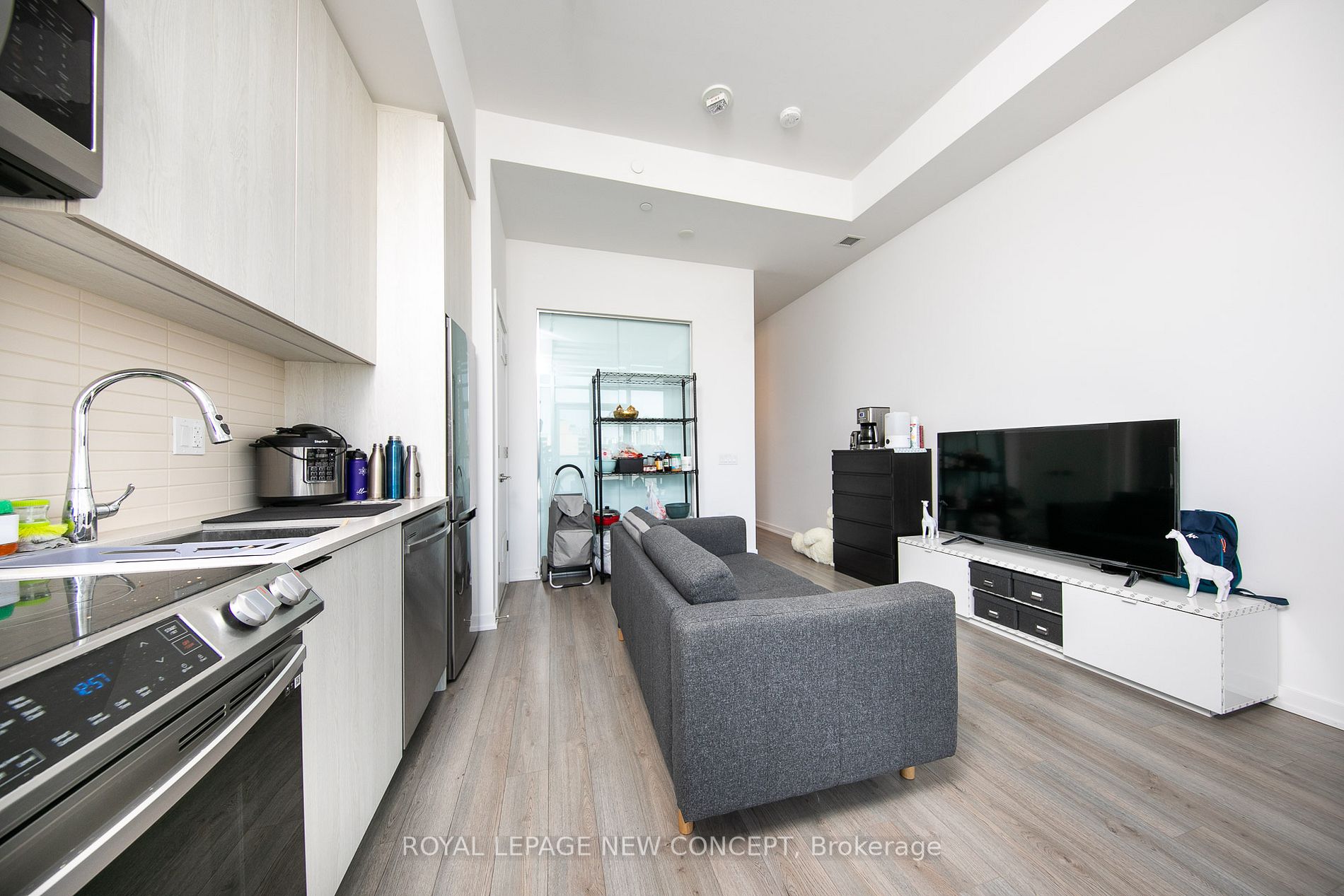 50 Power St, #423
