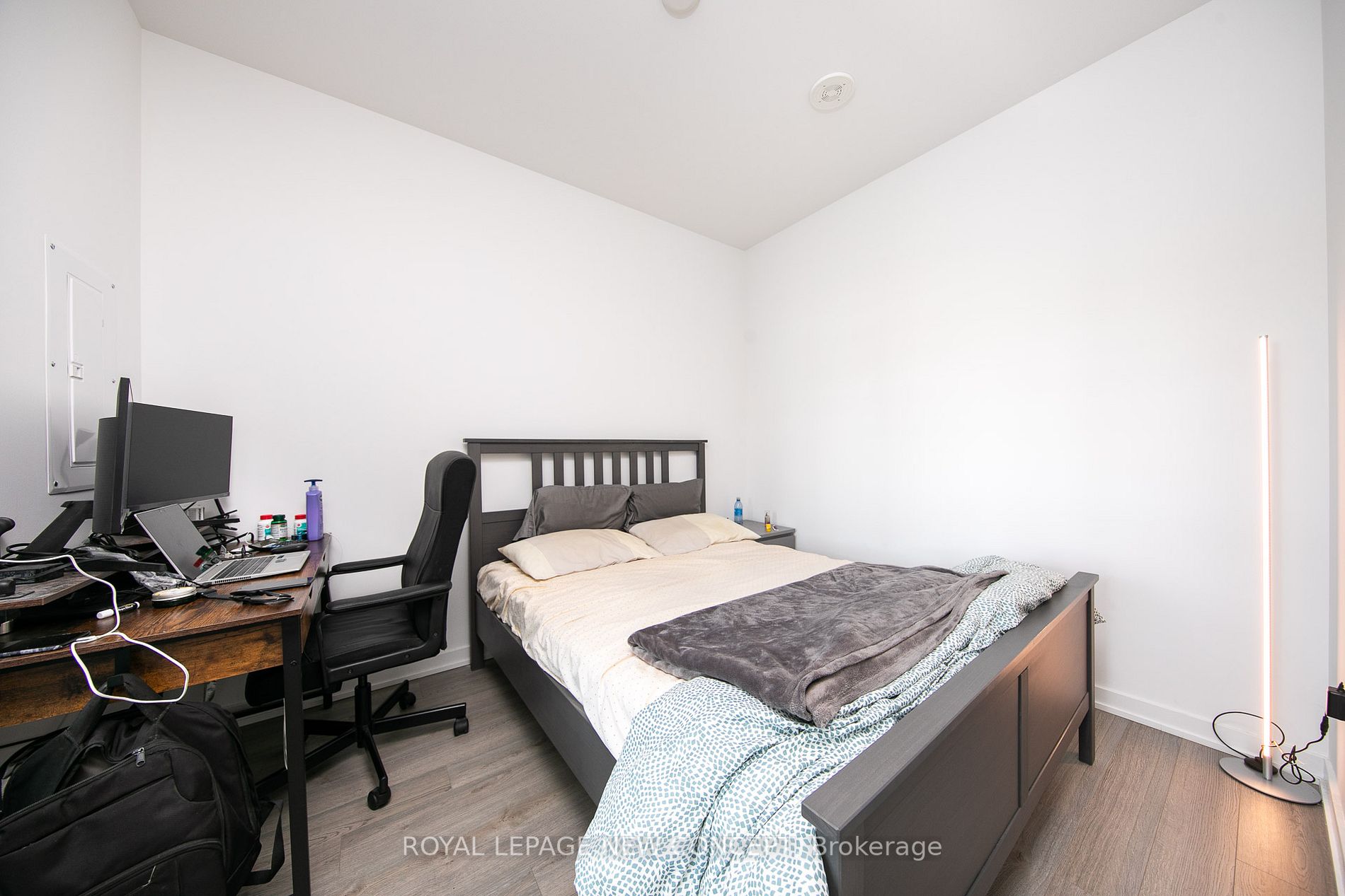 50 Power St, #423