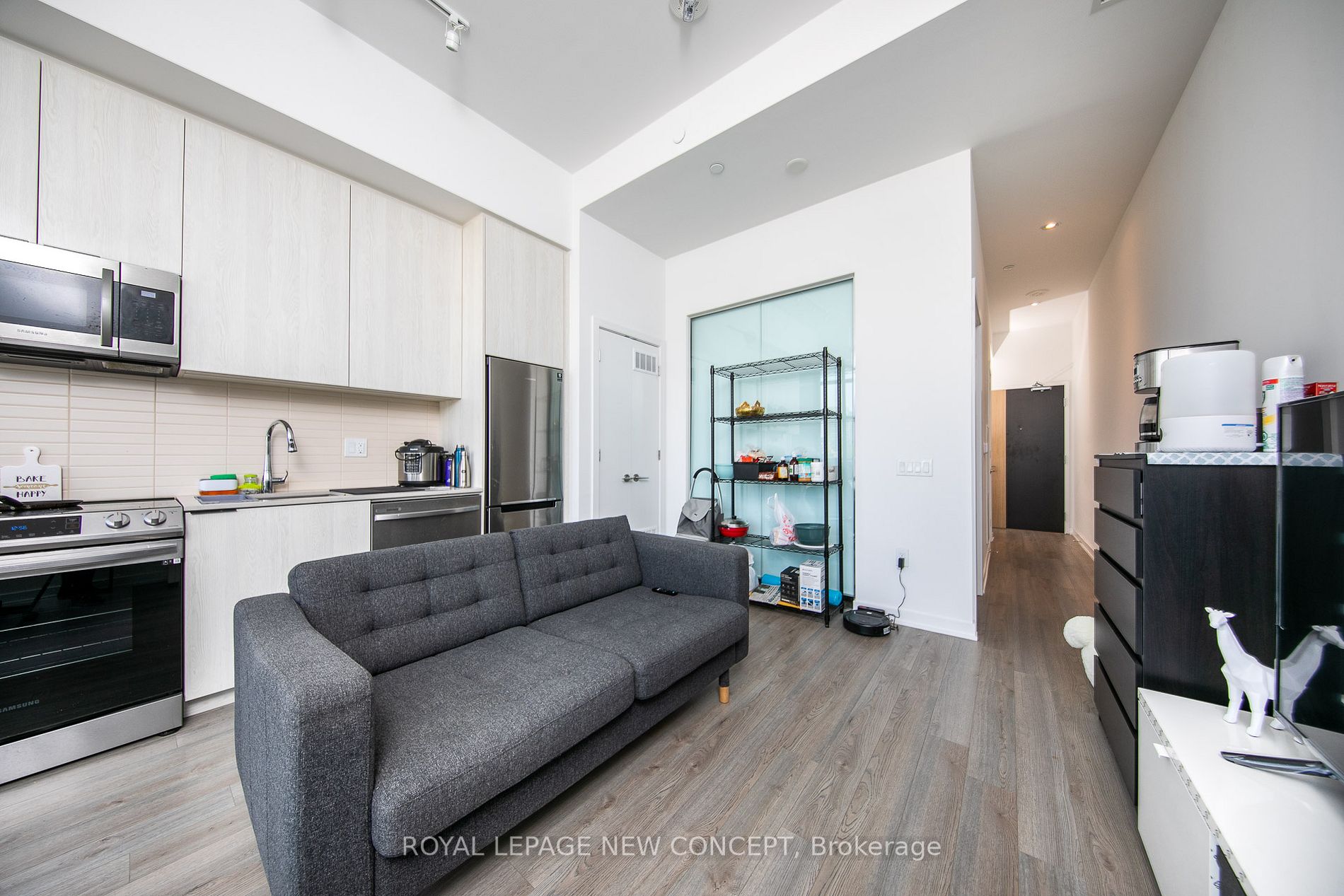 50 Power St, #423