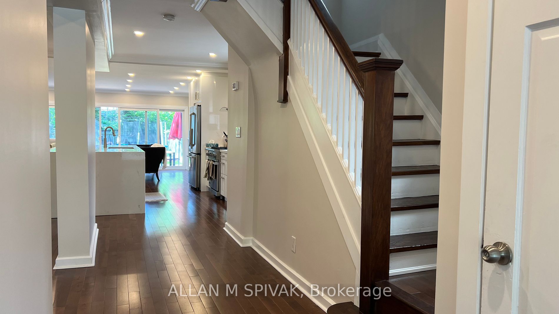 272 sheldrake Boulevard