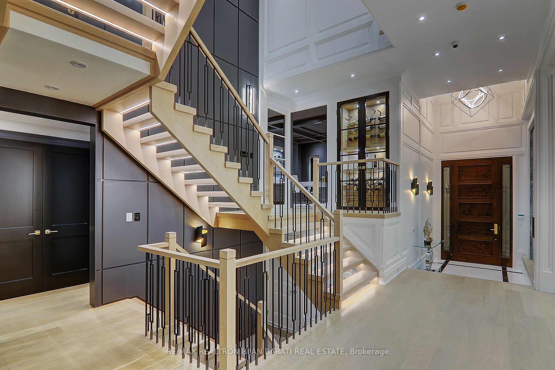 53 Hawksbury Dr