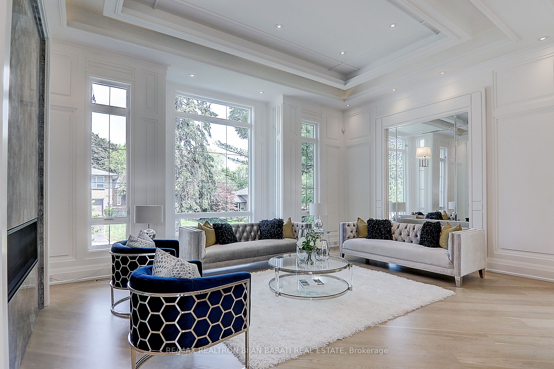 53 Hawksbury Dr