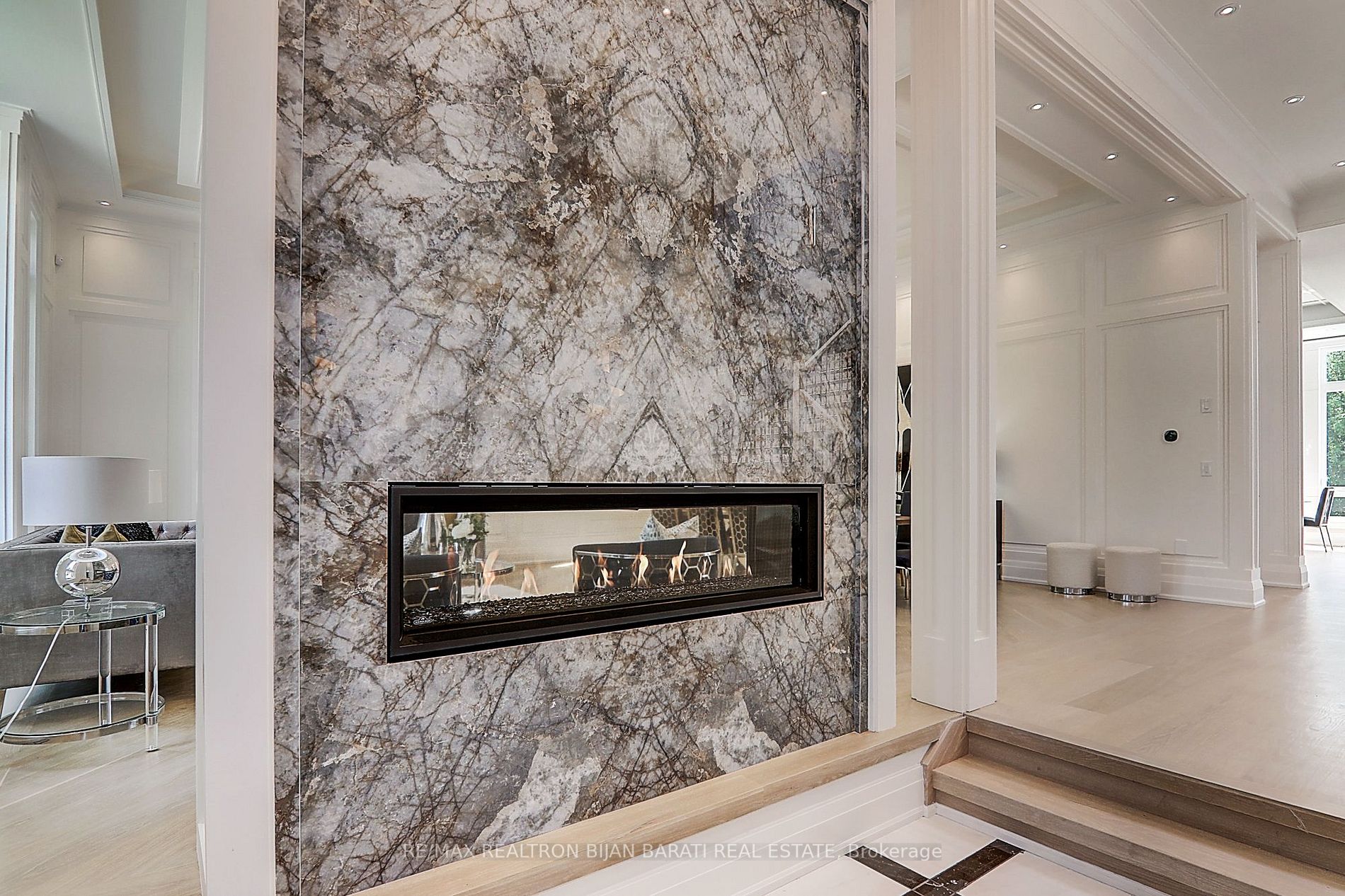 53 Hawksbury Dr