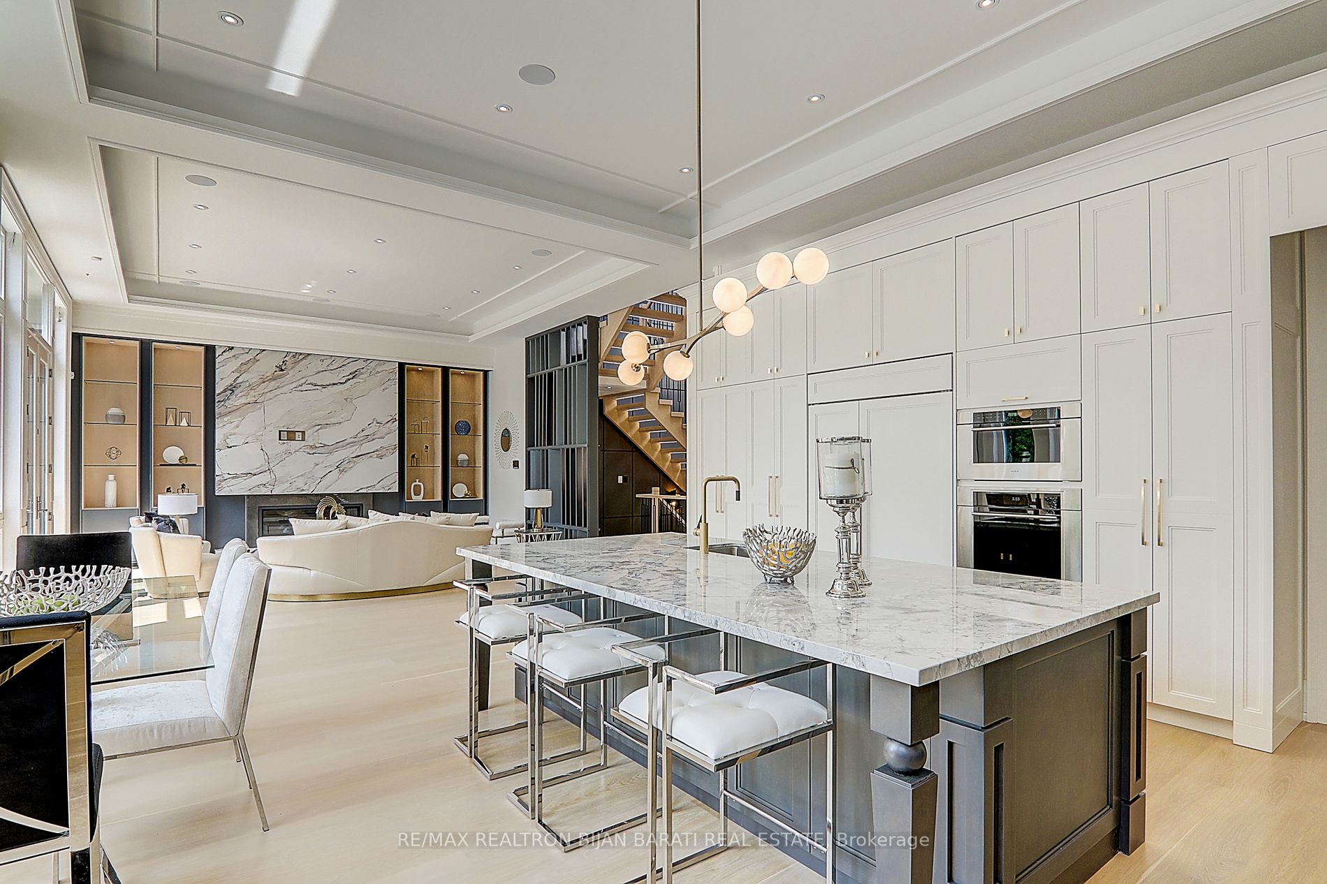 53 Hawksbury Dr