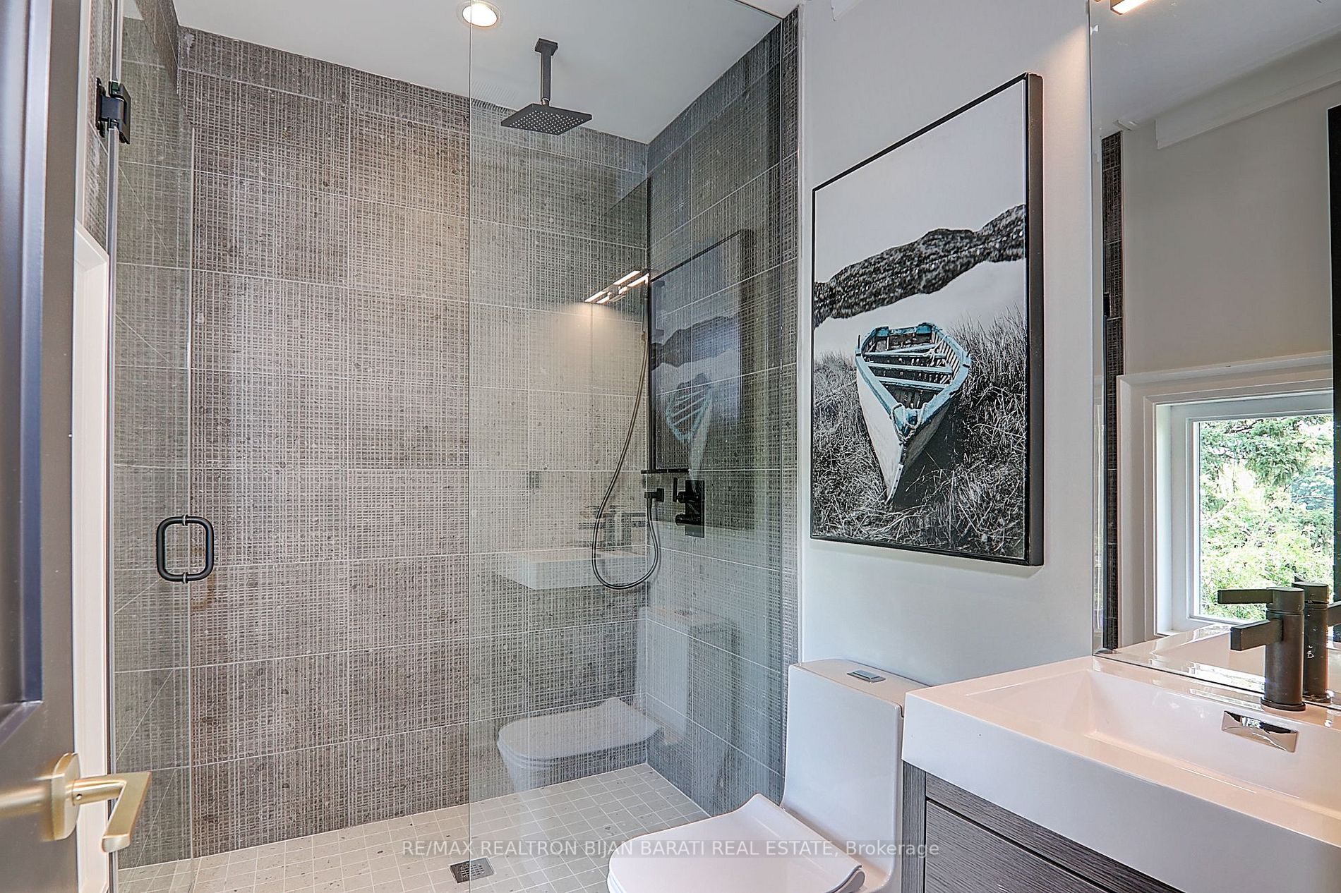 53 Hawksbury Dr