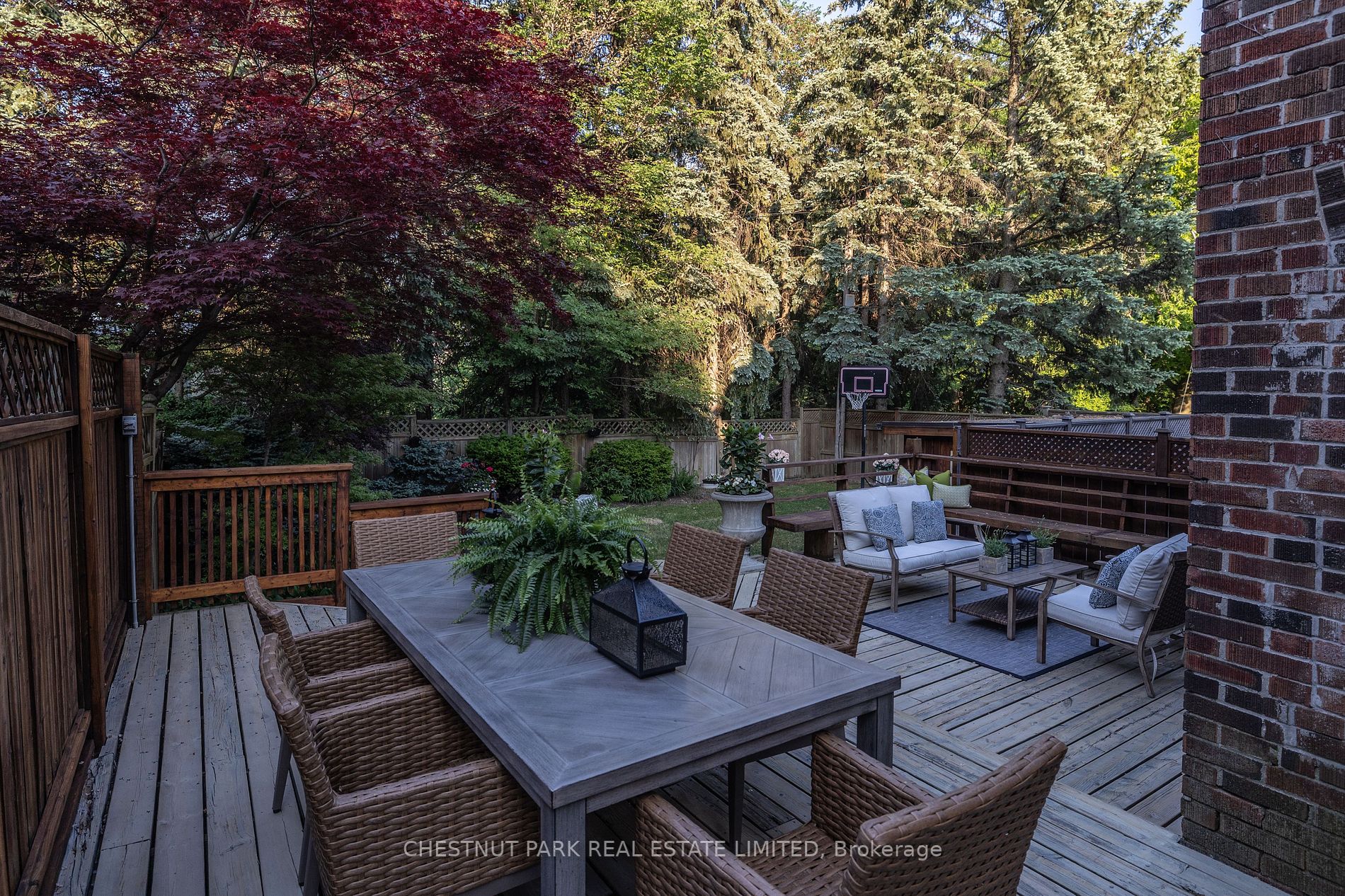336 Douglas Dr