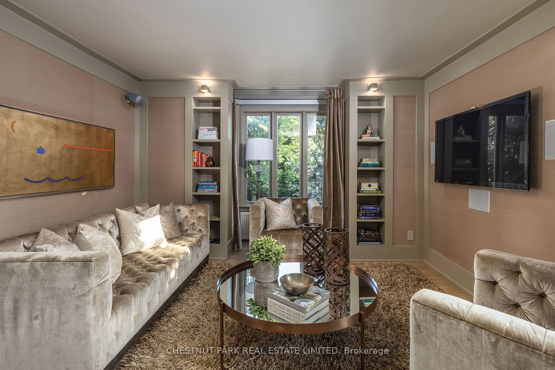336 Douglas Dr