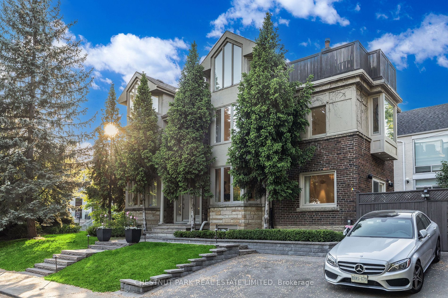336 Douglas Dr