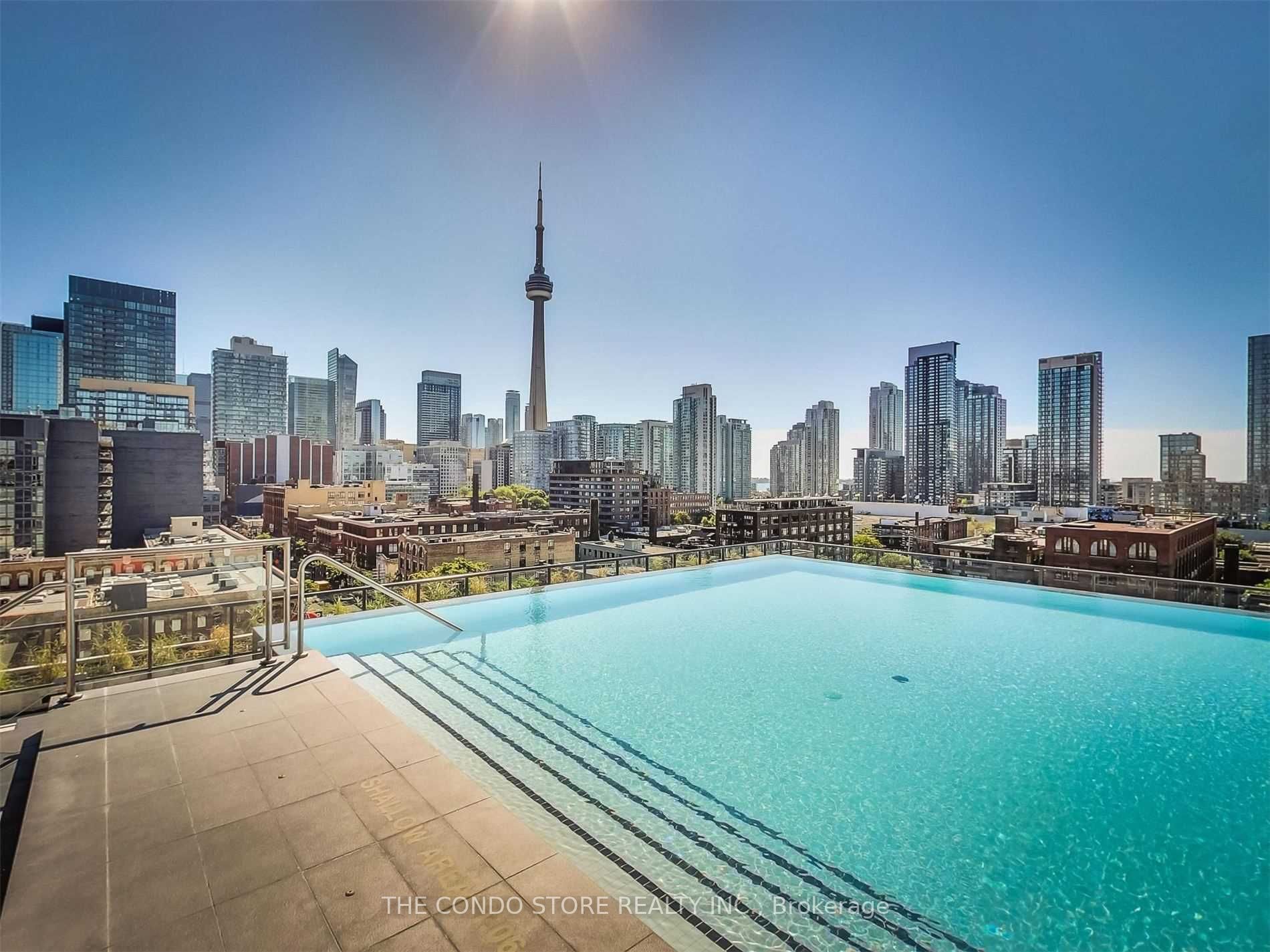 560 King St W, #527