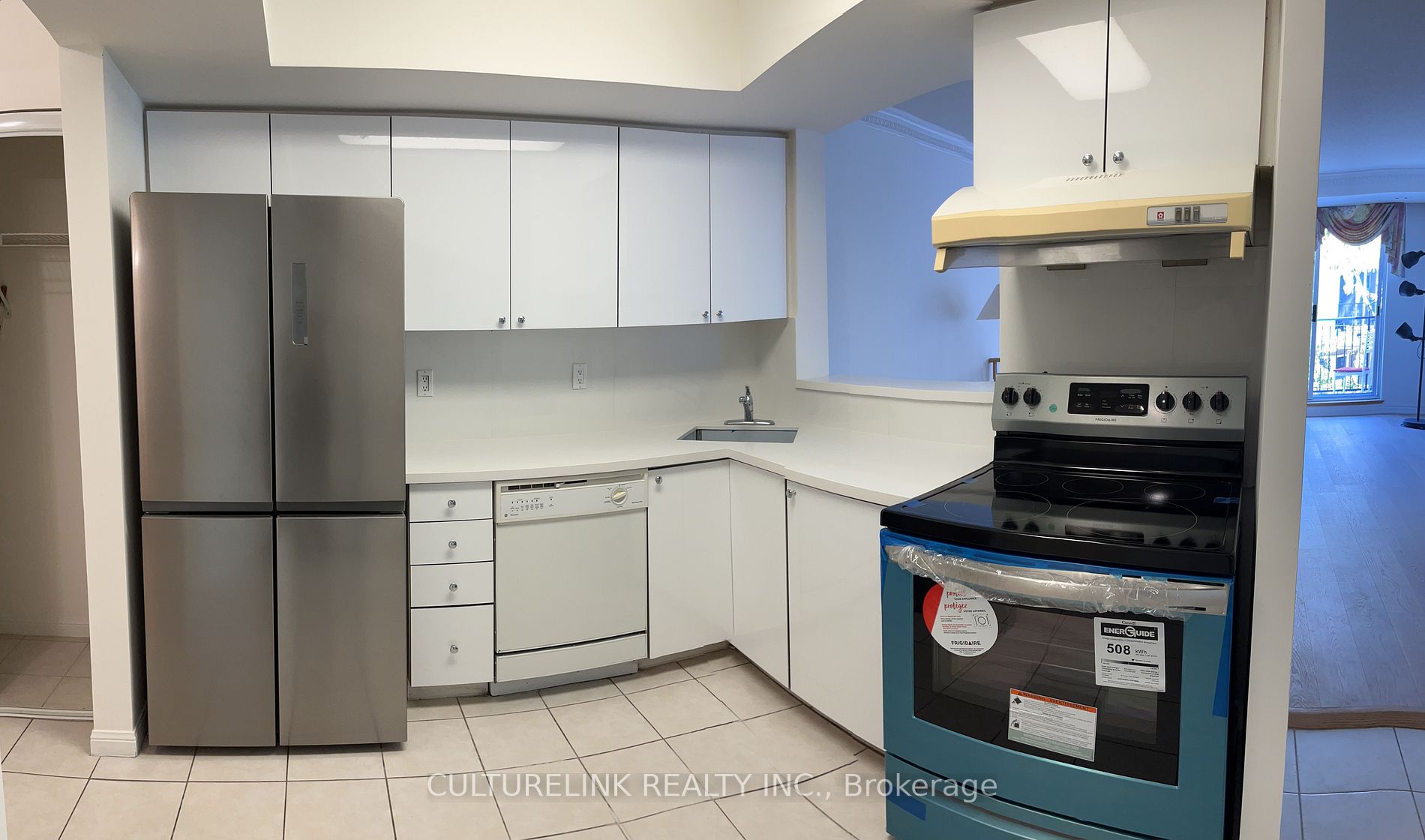 28 Sommerset Way, #1502