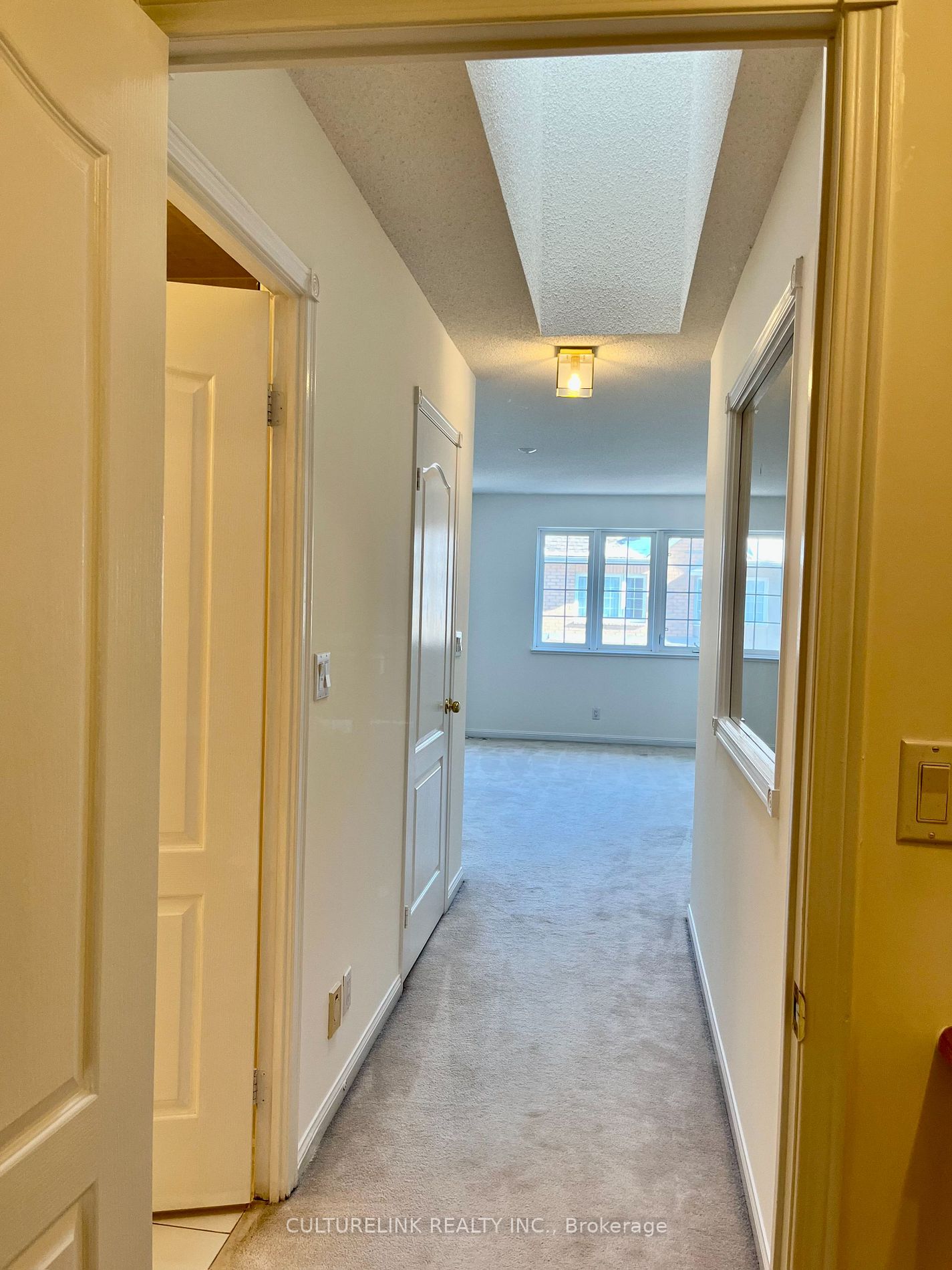 28 Sommerset Way, #1502