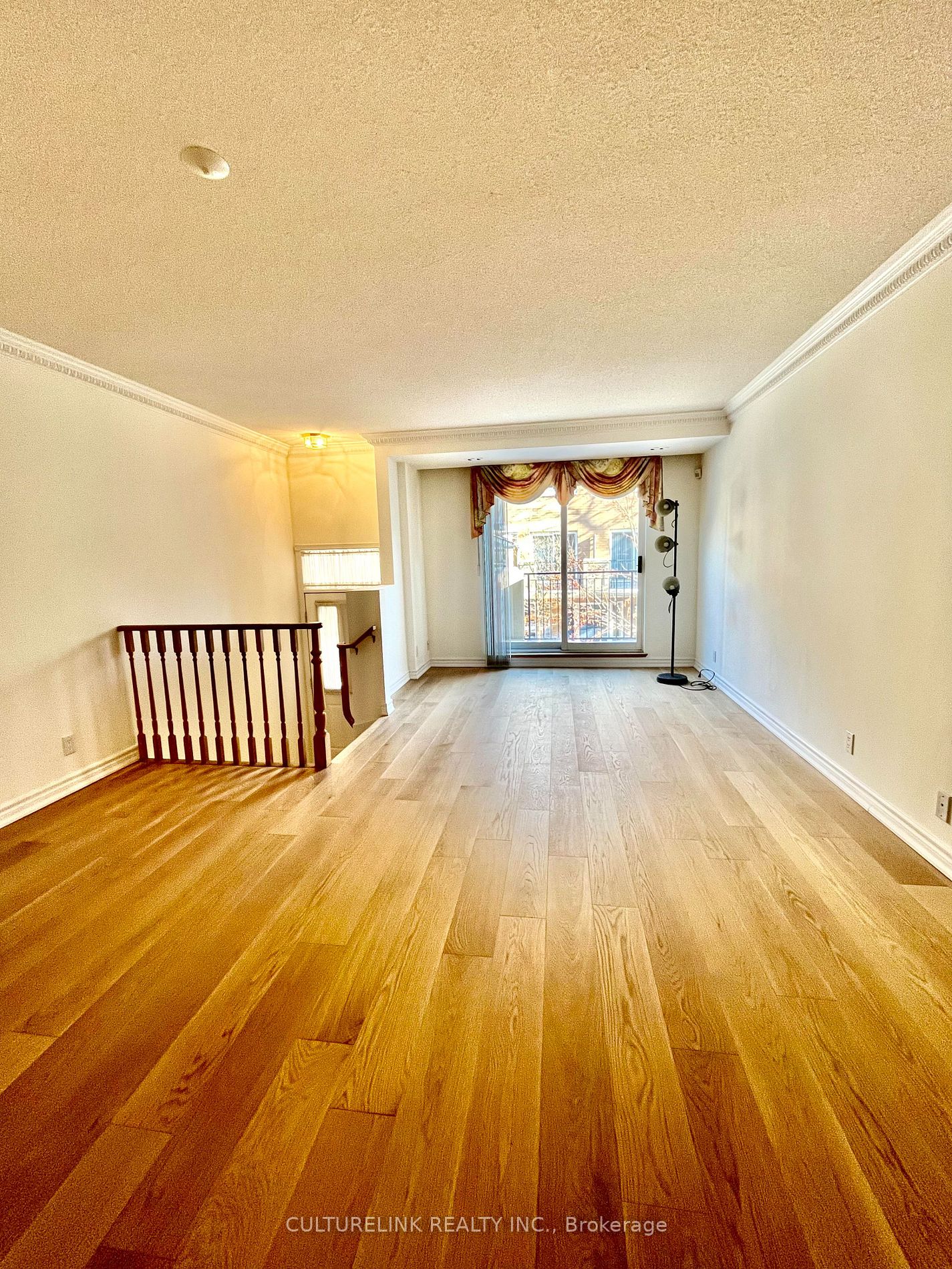 28 Sommerset Way, #1502