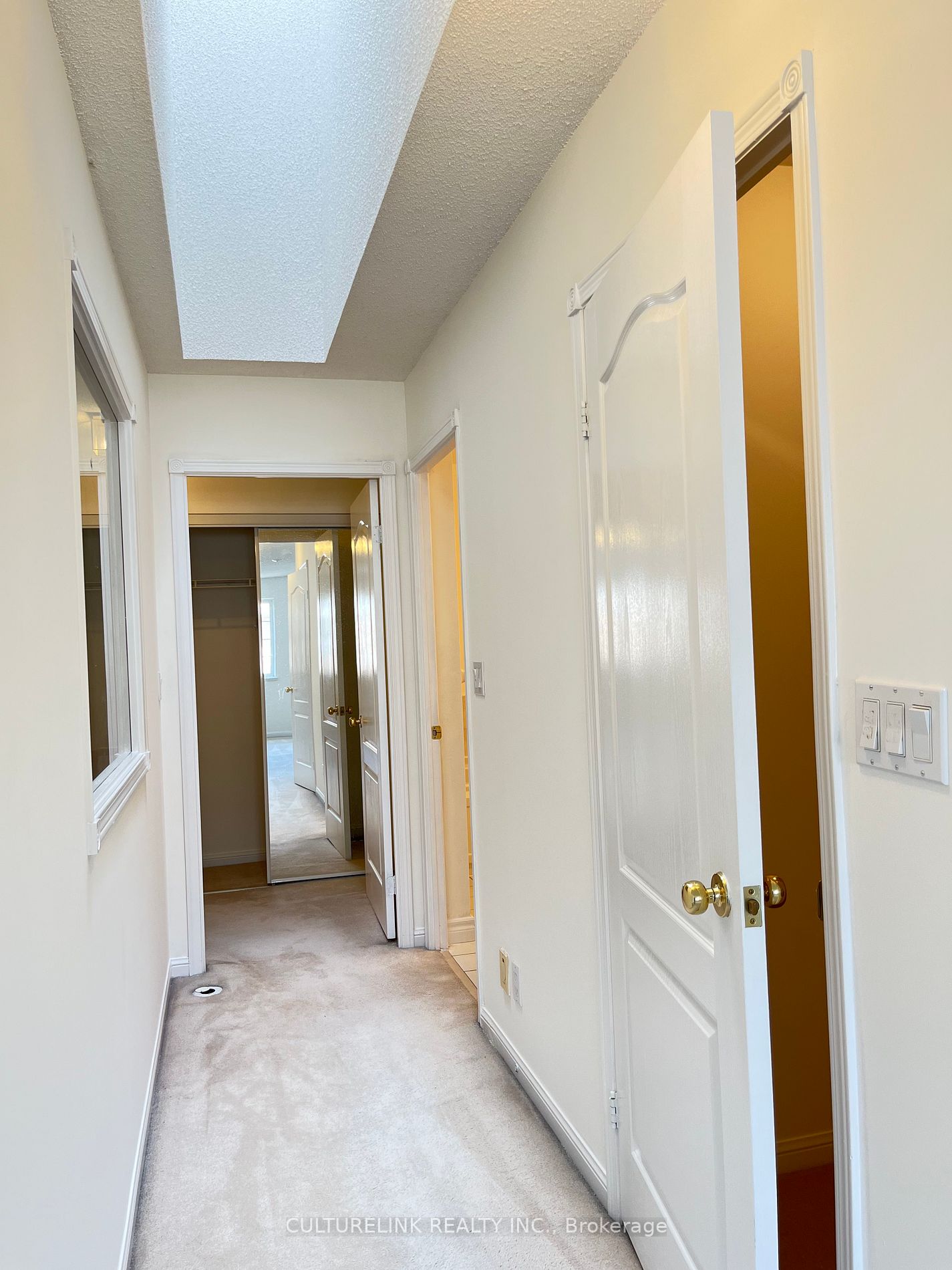 28 Sommerset Way, #1502